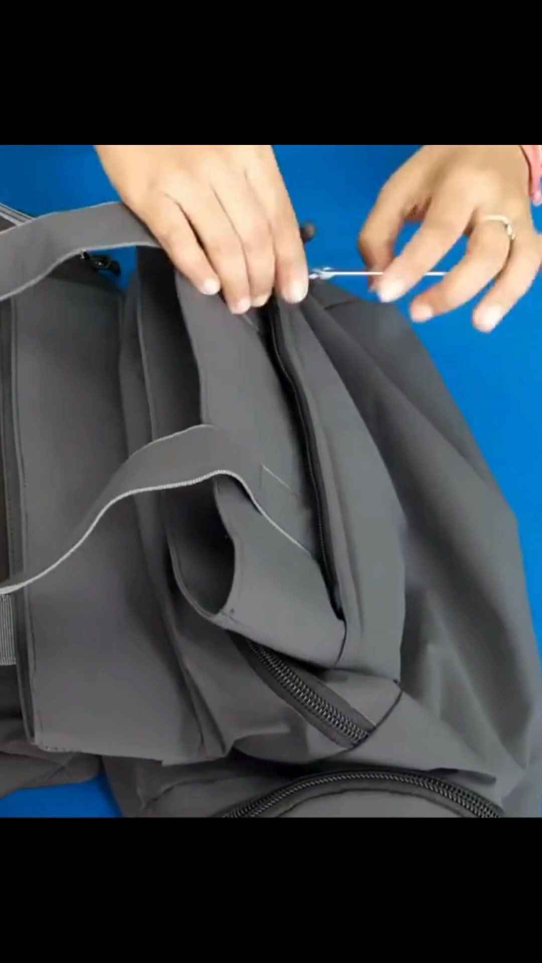 WILD MODA Facebook ad: Premium Women's Handbags