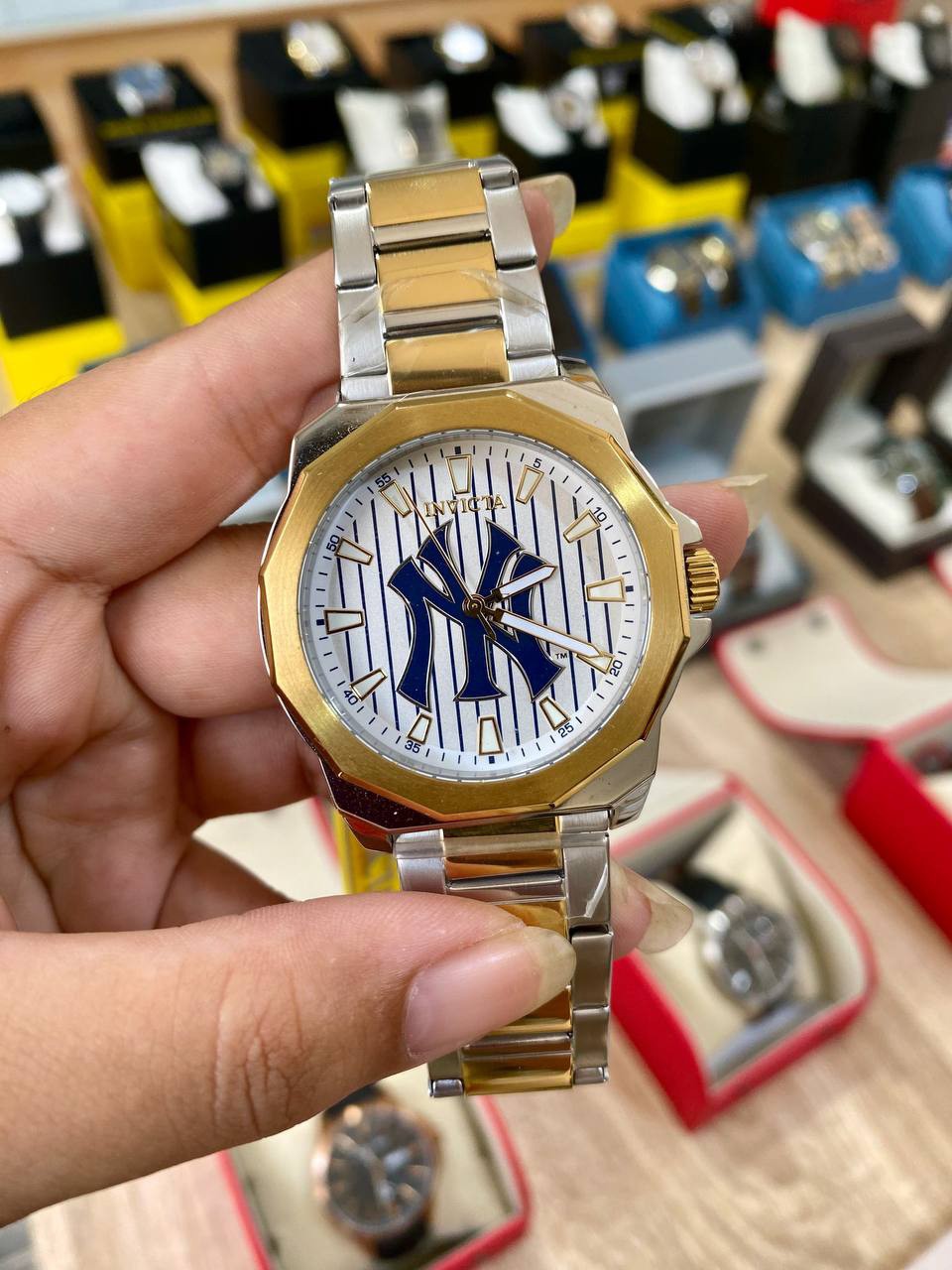 KThu USA Store Facebook ad: Men's Watches Sales - Ygn Instock