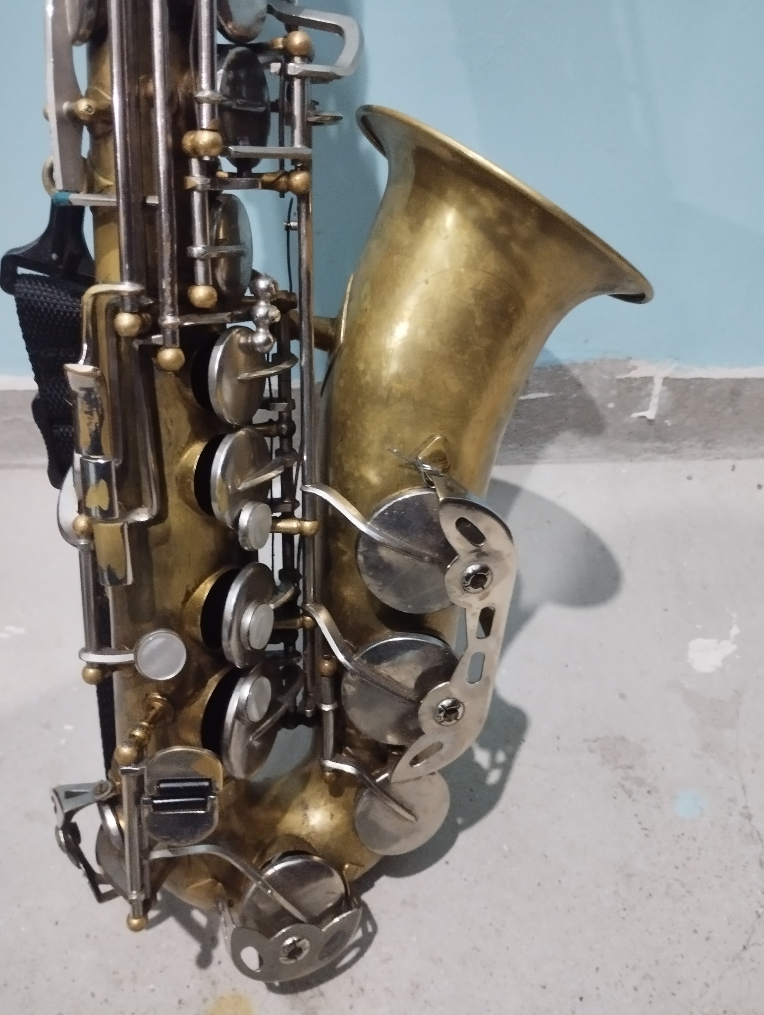 vendo saxo y instrumentos musicales Facebook ad: vendo instrumentos musicales