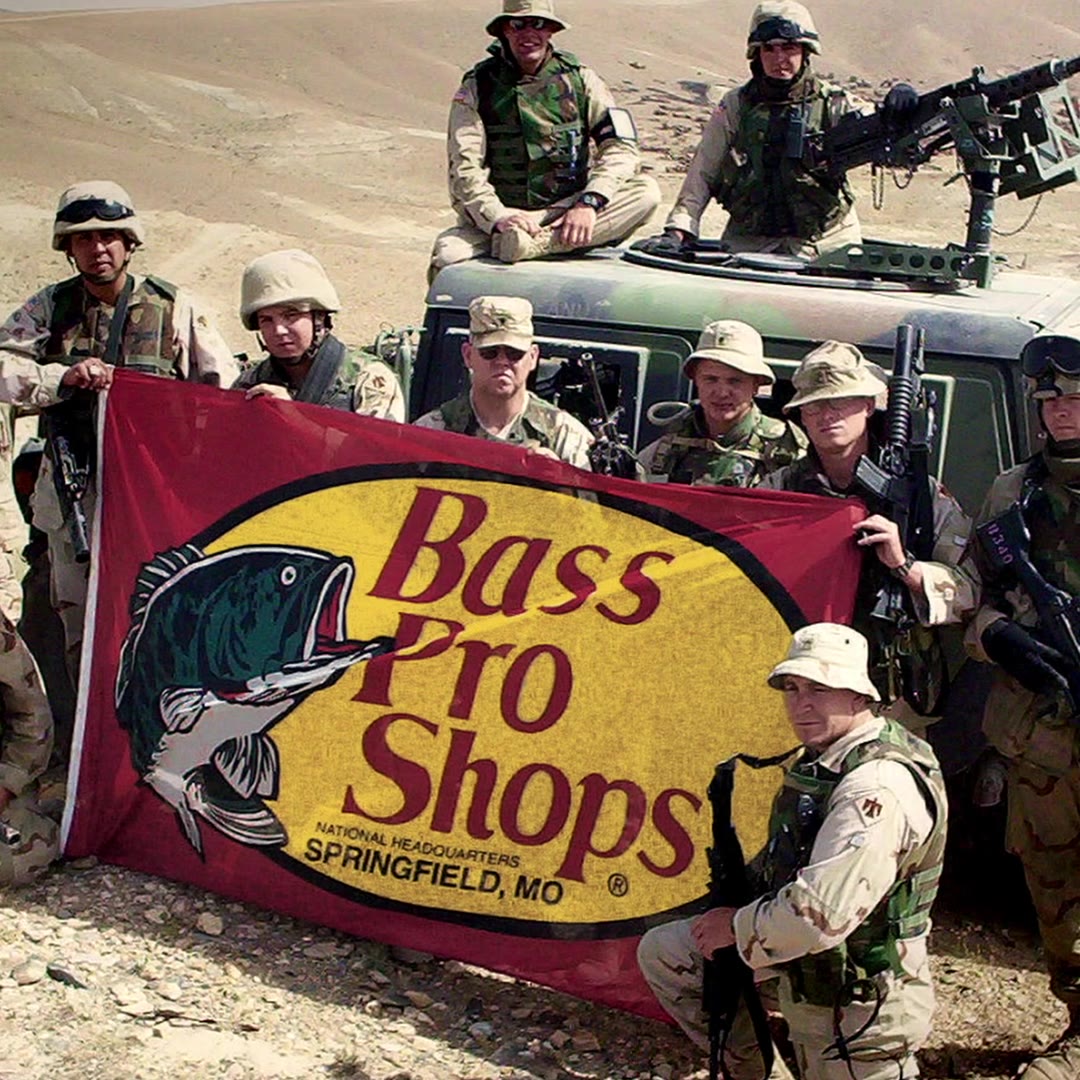 Bass Pro Shops Facebook ad: Save 10% Everyday
