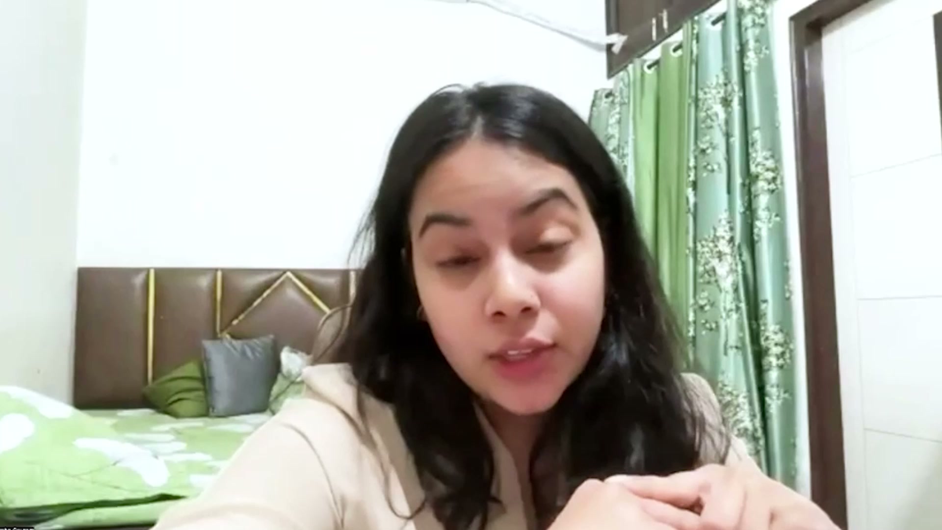 Acharaya.in Facebook ad: Learn Tarot From Home