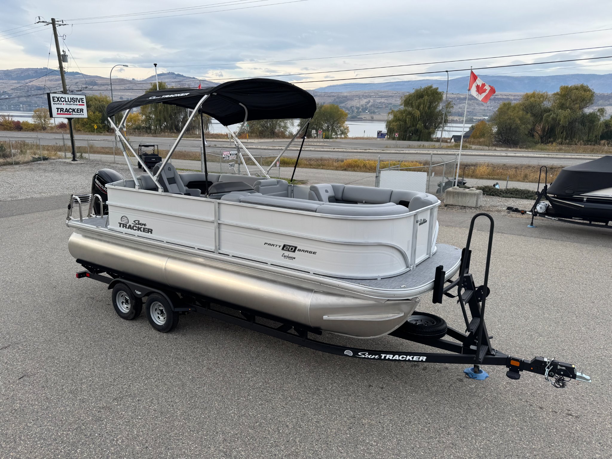 VernonExclusive Marine Facebook ad: 2026 SunTracker party barge 20 dlx pontoon boat