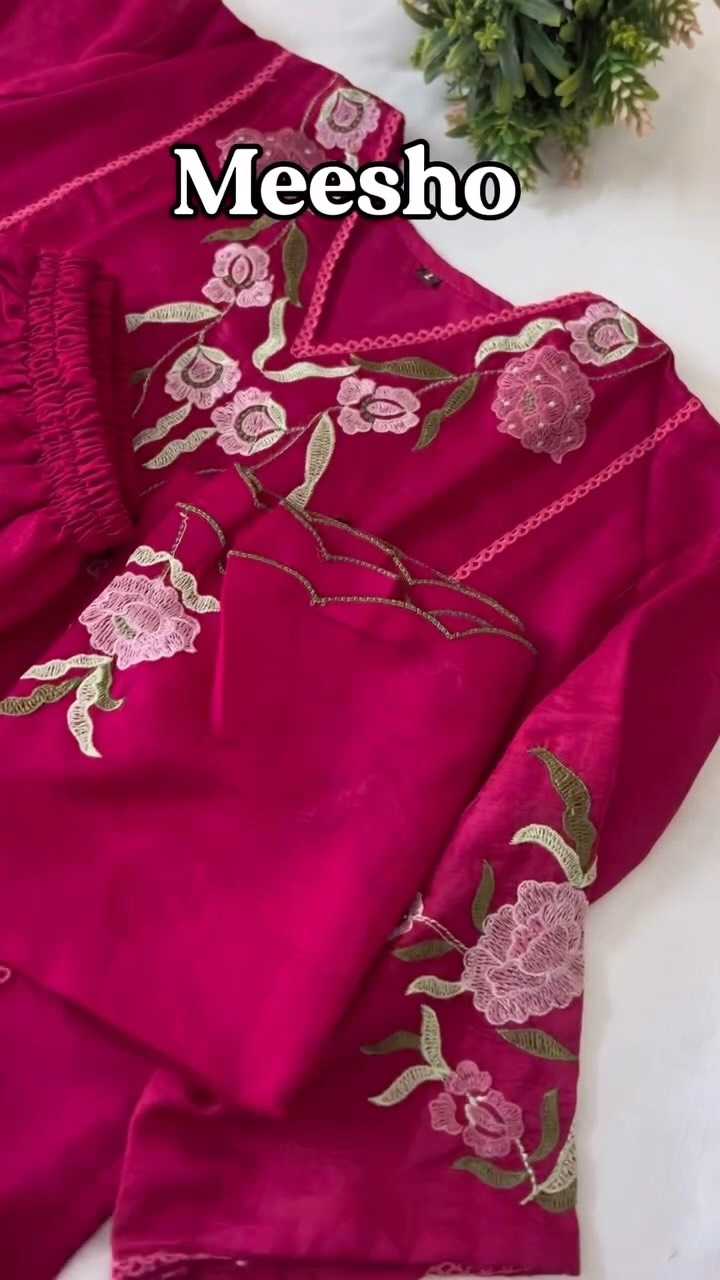 Aarohi collection Facebook ad: **Elegant Women’s Dress | Trendy, Stylish & Comfortable**