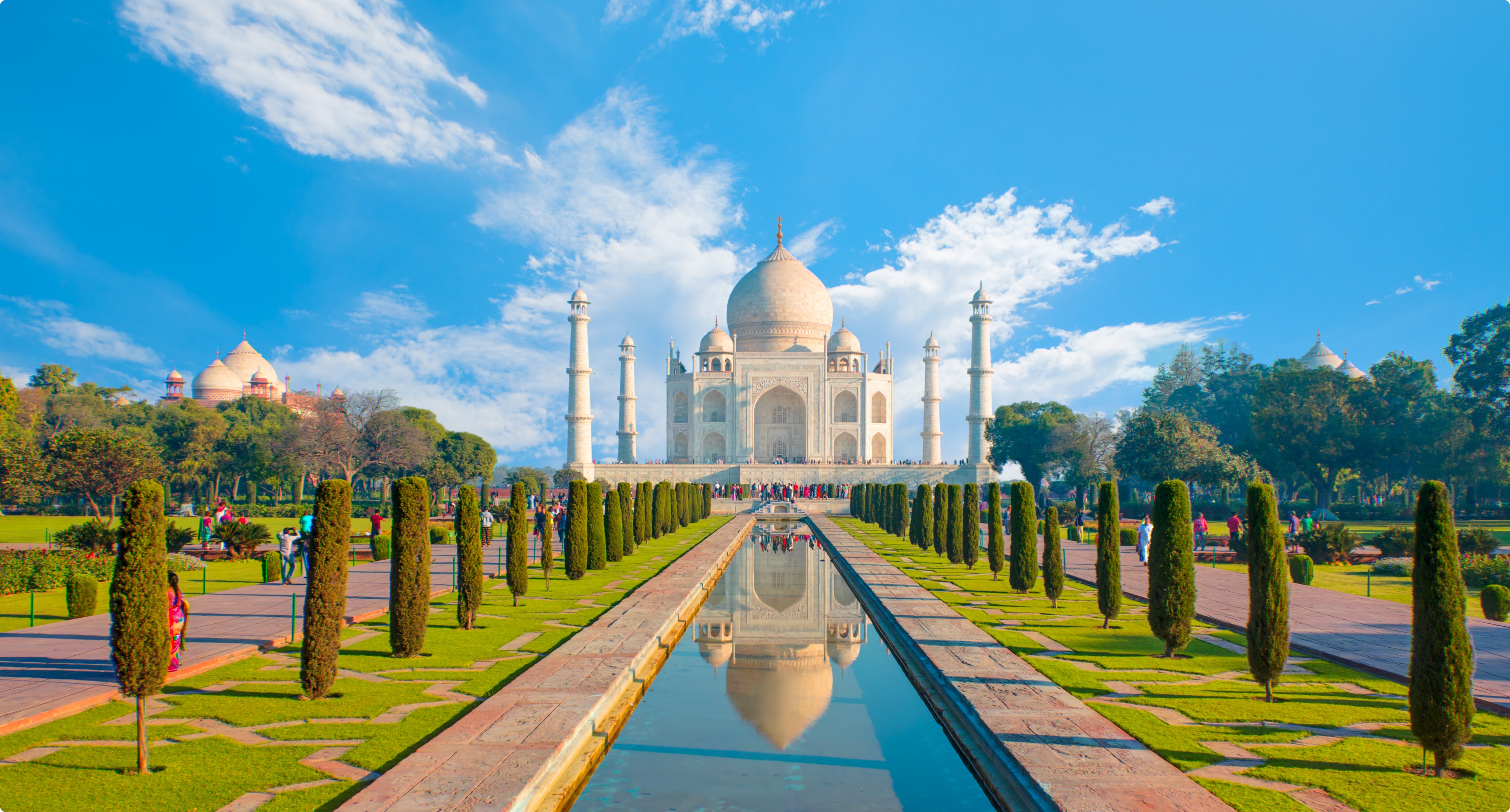 Vodafone Travel eSIM Facebook ad