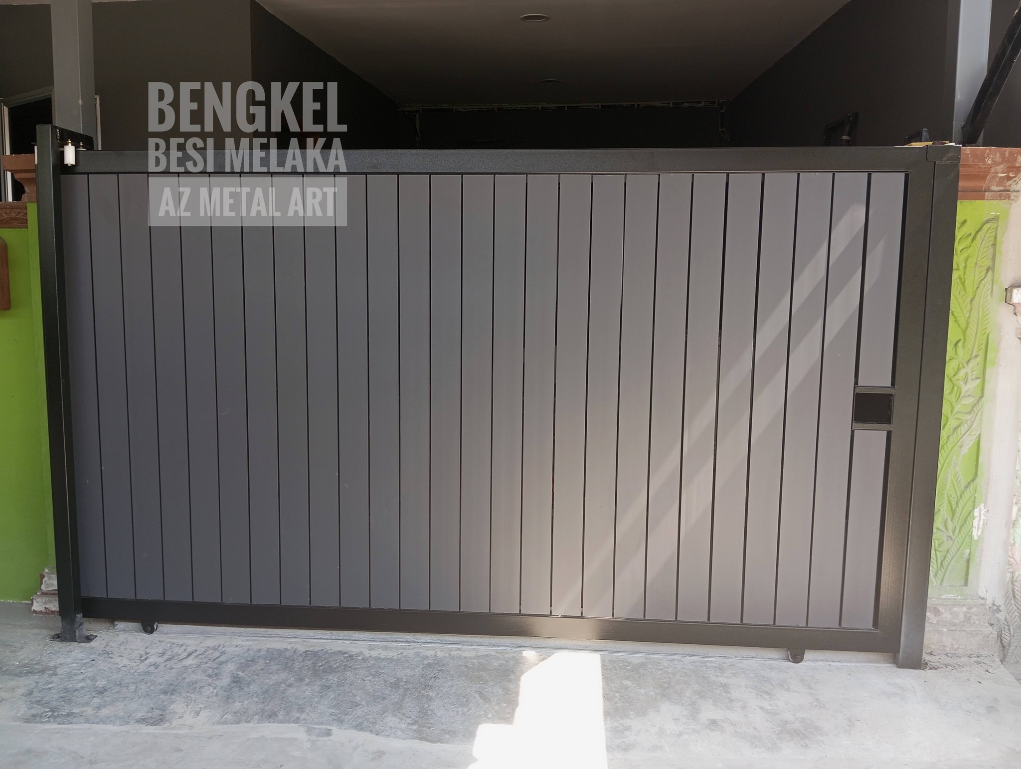 Bengkel Besi Melaka Facebook ad: Kami menyediakan perkhidmatan