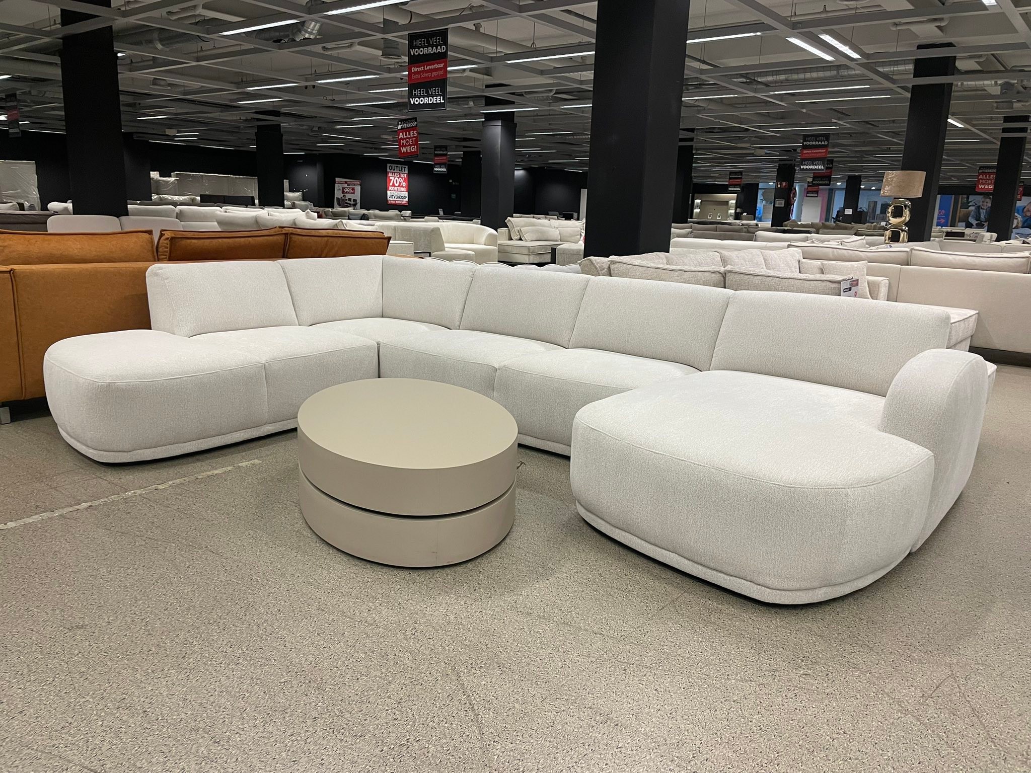Meubel Outlet Megastores Den Haag Facebook ad