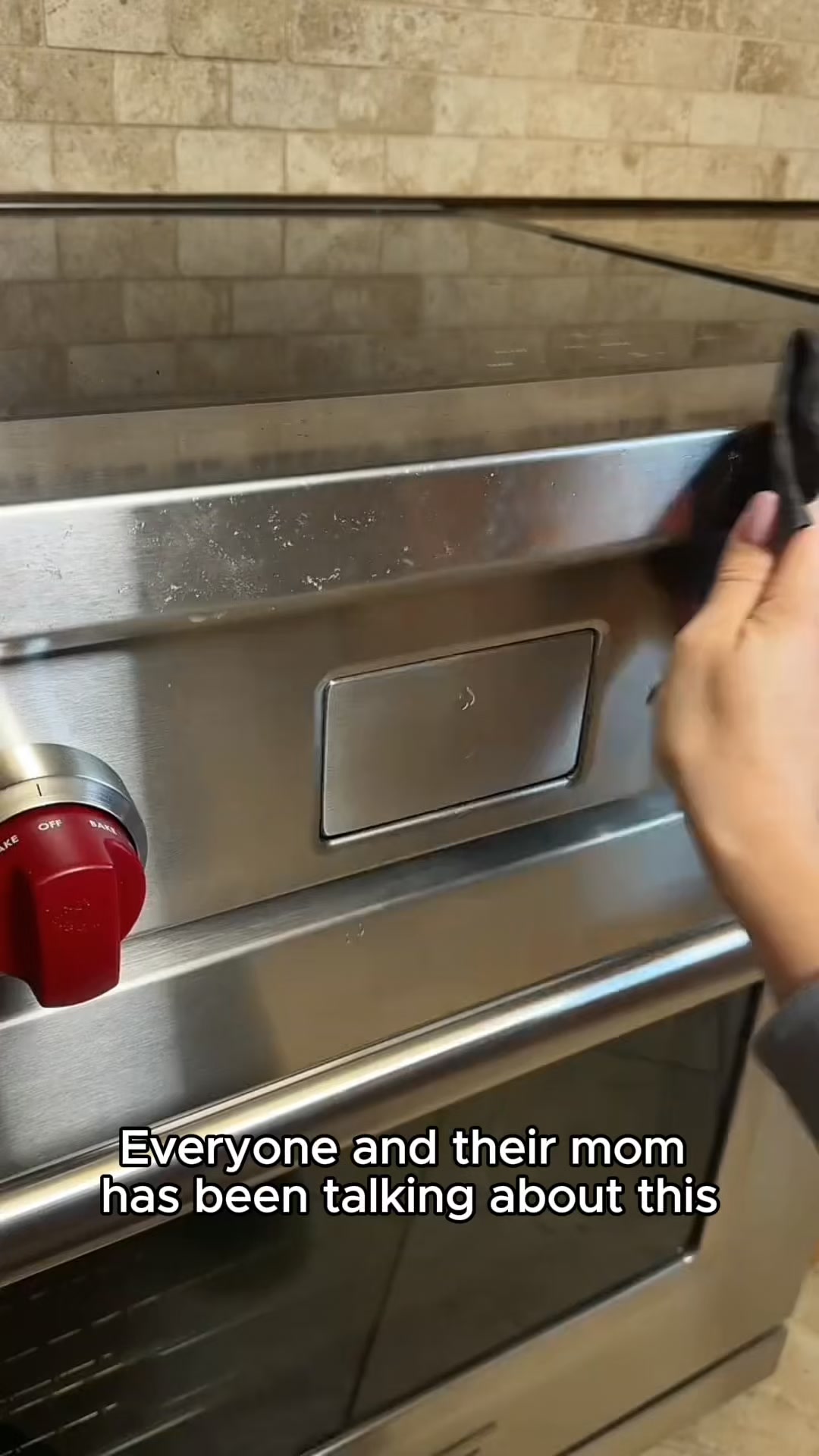 Genie Cloth Facebook ad: Premium Microfiber that Cleans with Just Water