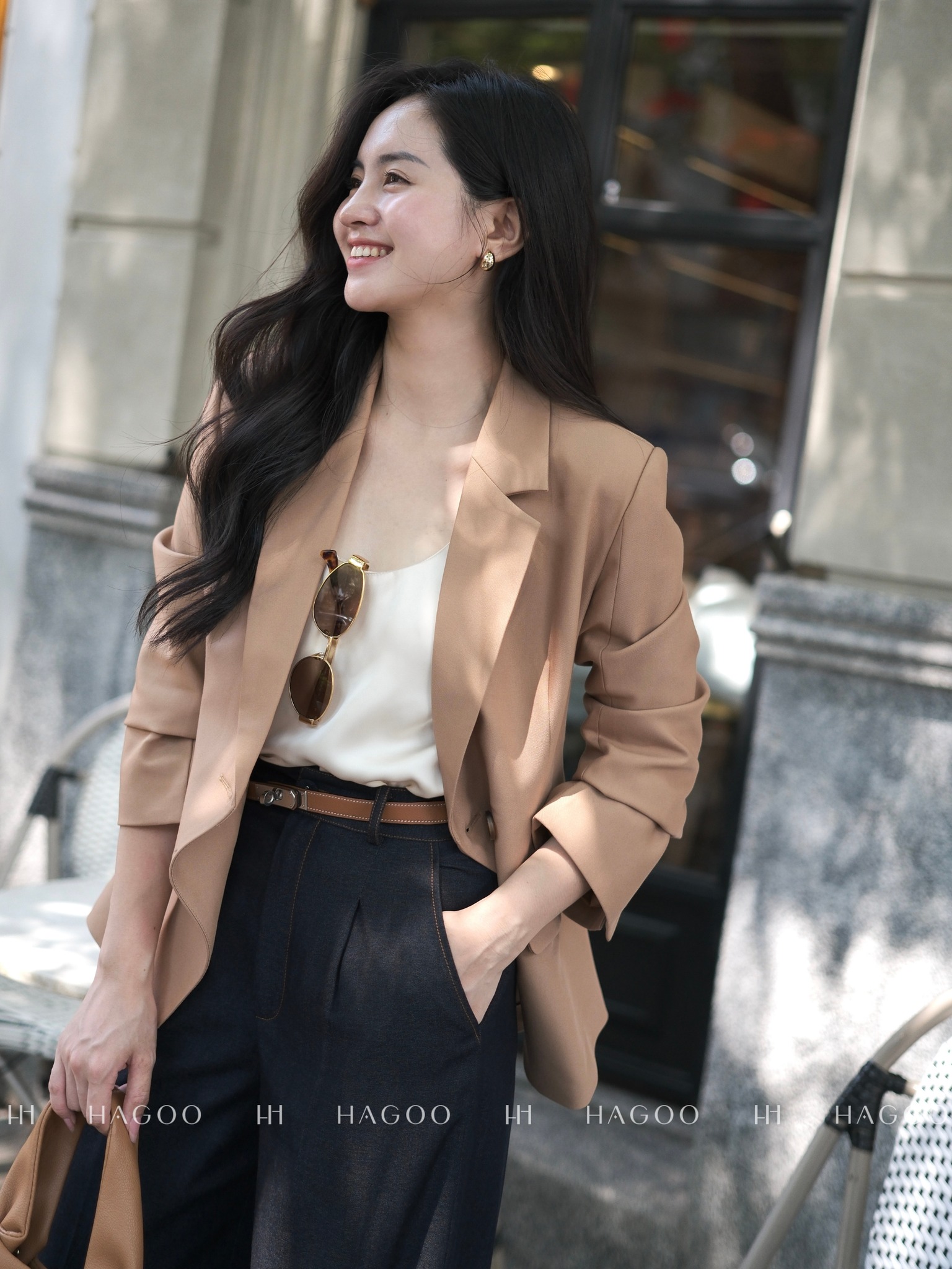 HAGOO Facebook ad: 𝐖𝐡𝐞𝐫𝐞 𝐞𝐥𝐞𝐠𝐚𝐧𝐜𝐞 𝐦𝐞𝐞𝐭𝐬 𝐞𝐚𝐬𝐞