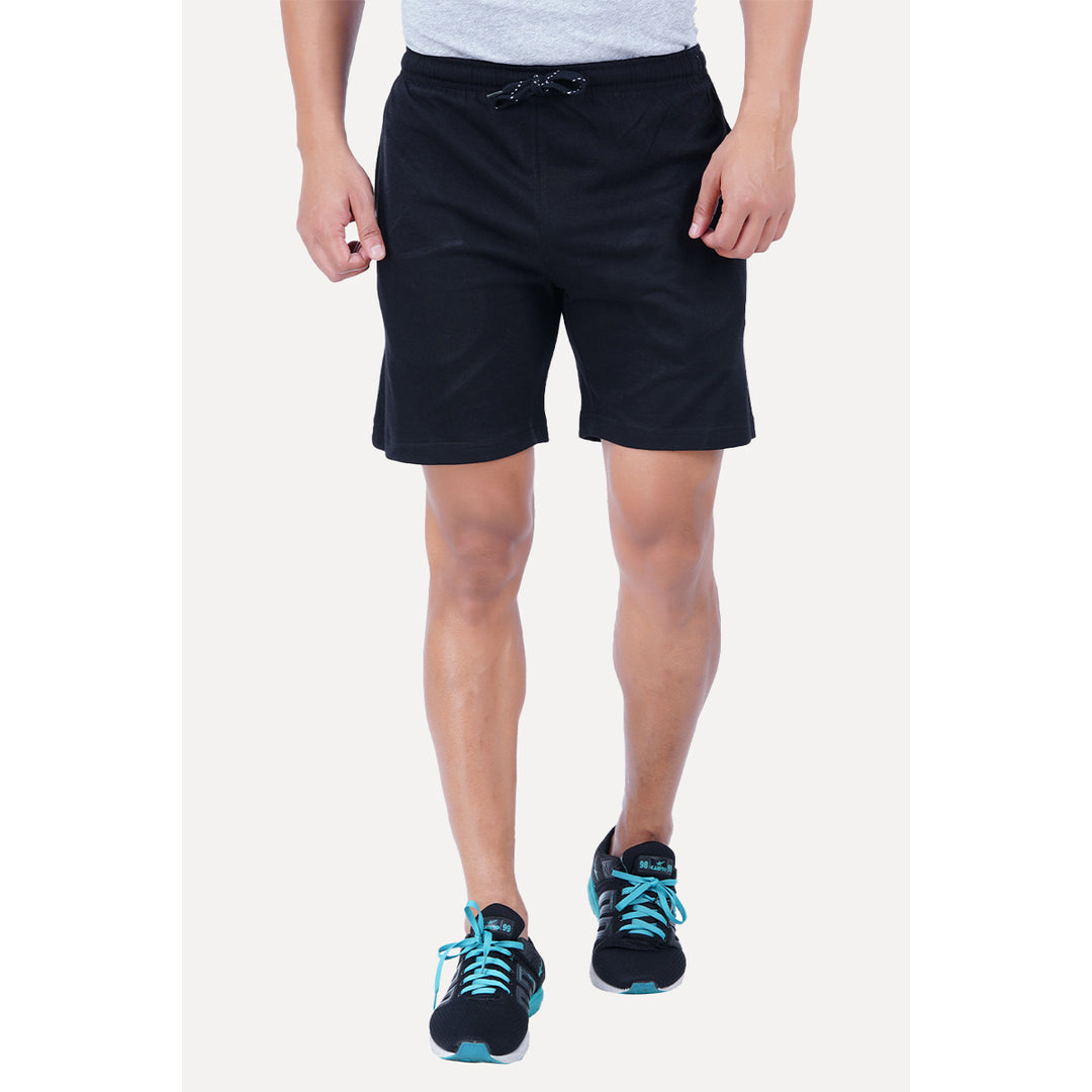 Ariser Facebook ad: We offer a wide range of men’s essentials…