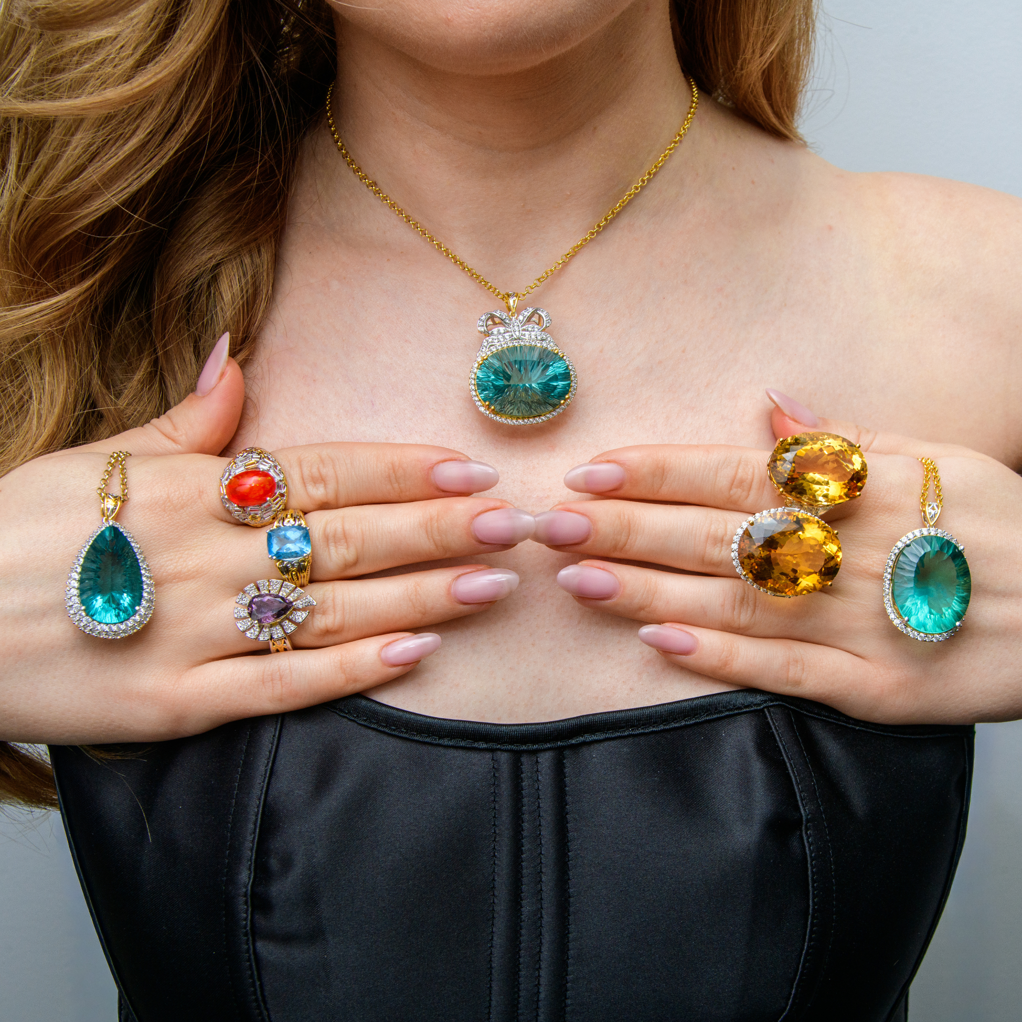 Gems En Vogue Facebook ad: Rare gemstones. Real character.