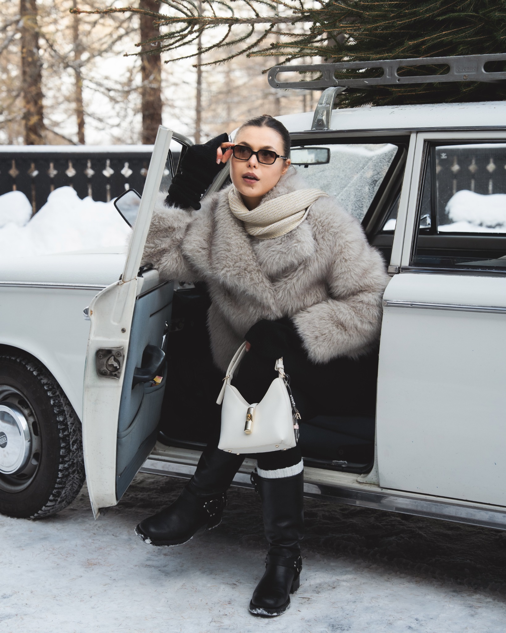 Furla Facebook ad
