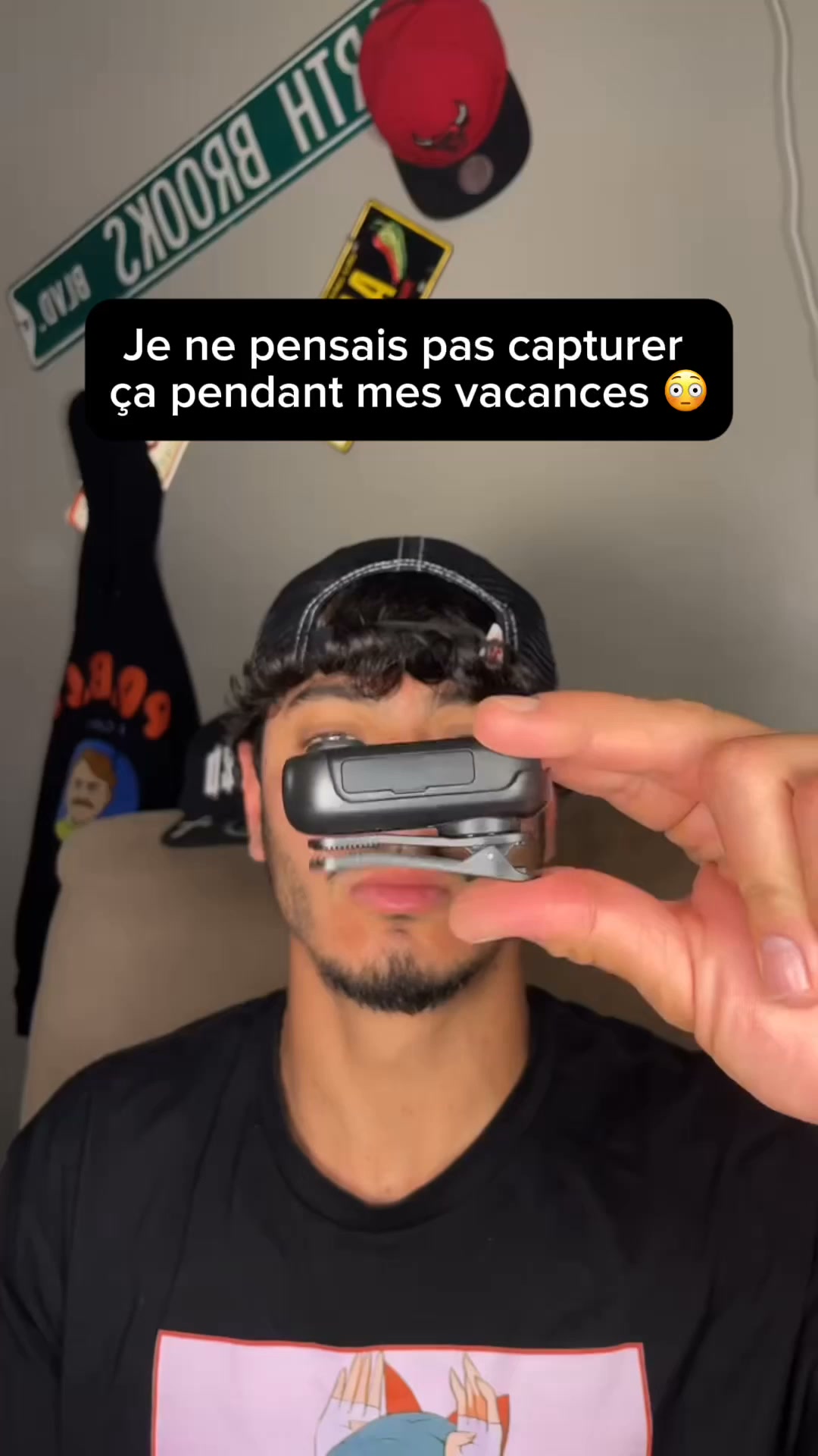 Moovora Facebook ad: Profitez. Moovora s’occupe du reste.