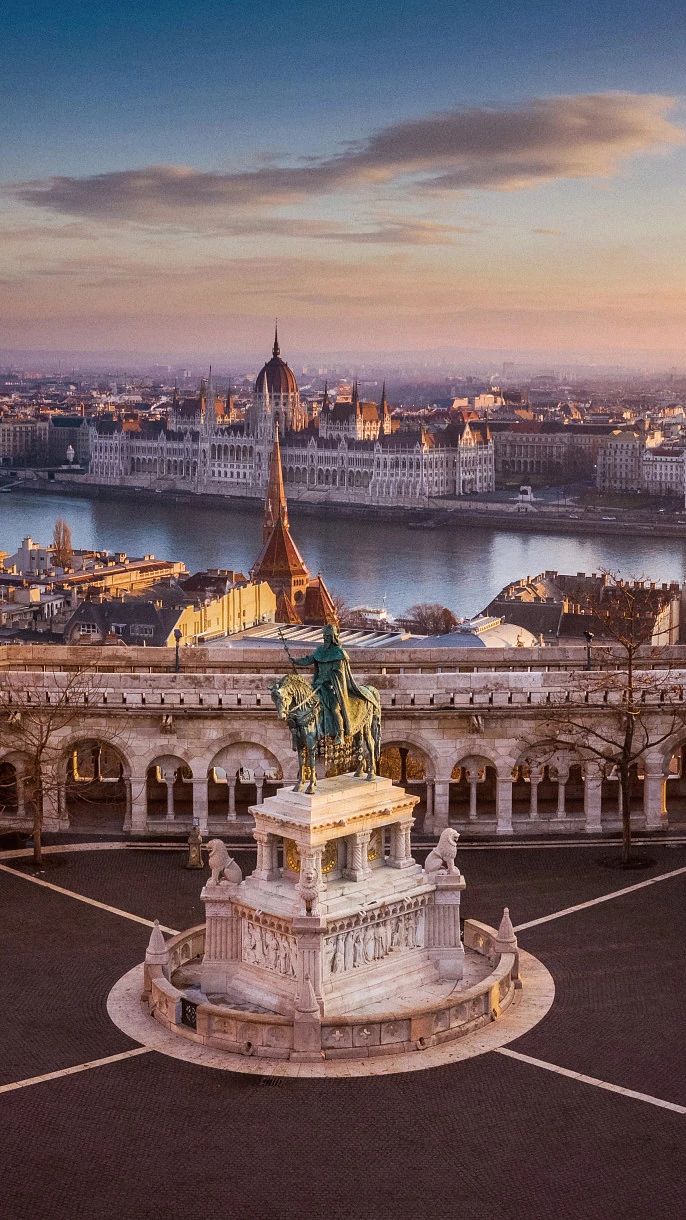 AmaWaterways Facebook ad