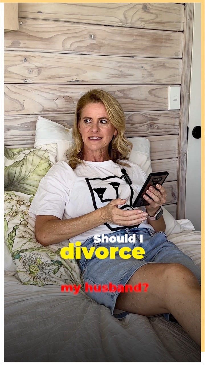 Modern Menopause Canada Facebook ad: Menopause can have you questioning everything!