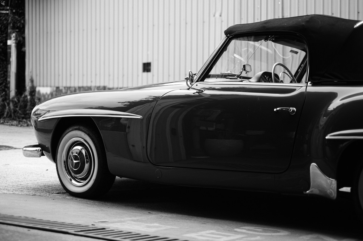 Car In Life Facebook ad: Car in Life Classic Car Dealership