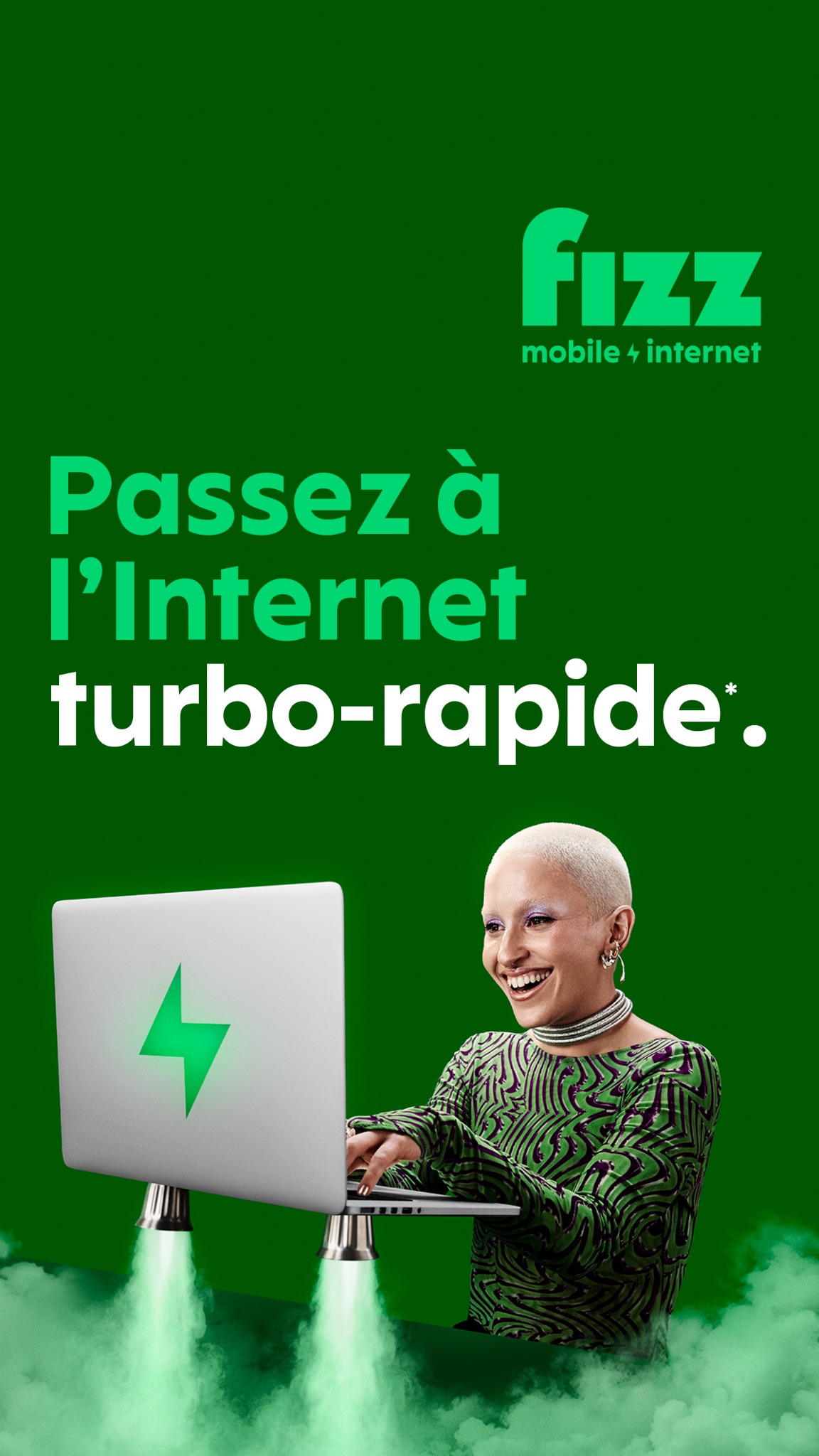 Fizz - Français Facebook ad: Passez à l'Internet turbo-rapide.