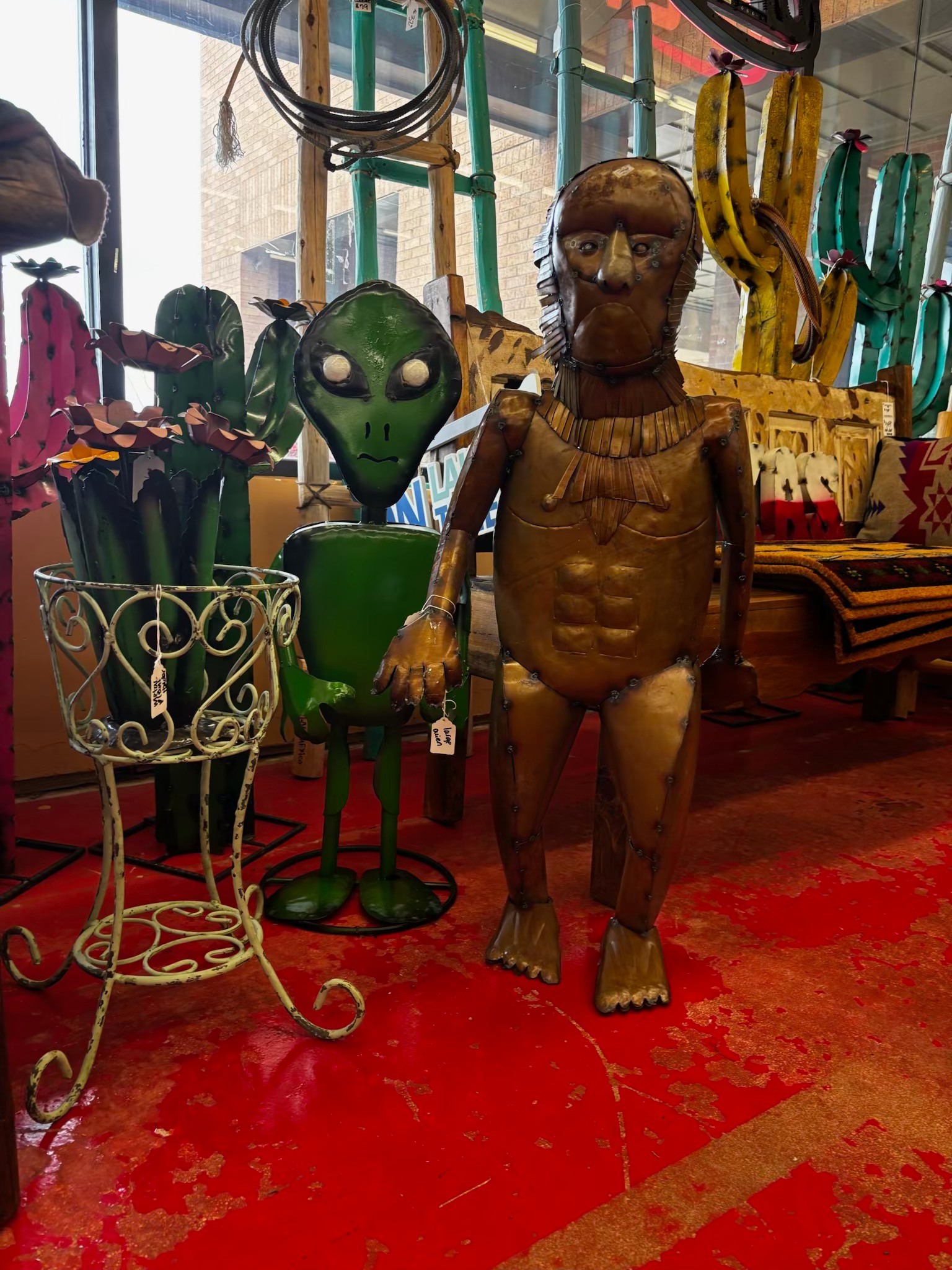 Casa Decor New Braunfels TX Facebook ad: 25% OFF STOREWIDE & COWHIDES ARE ONLY $149!