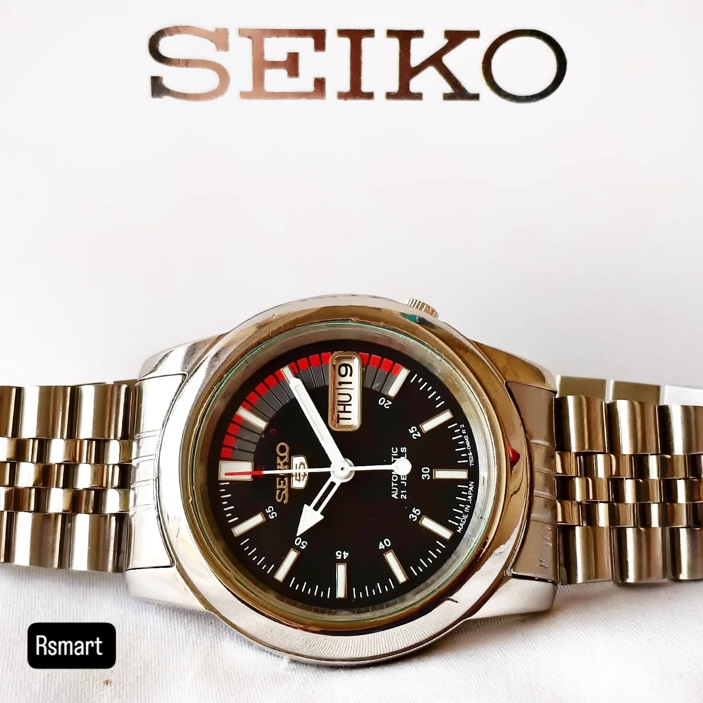 Watch World Facebook ad: Rs. 16000/