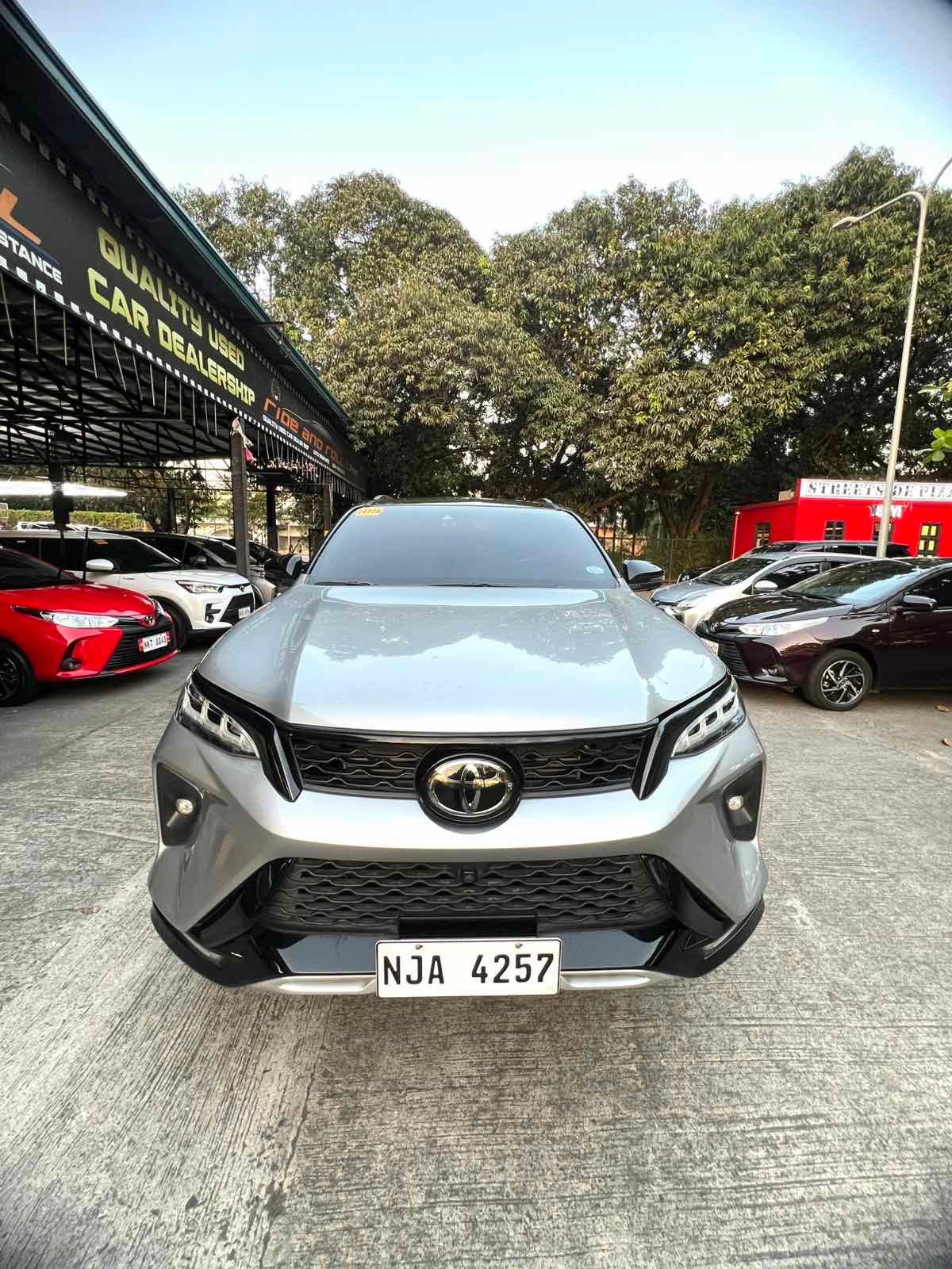 Ride and Roll Quality Used Car dealership Facebook ad