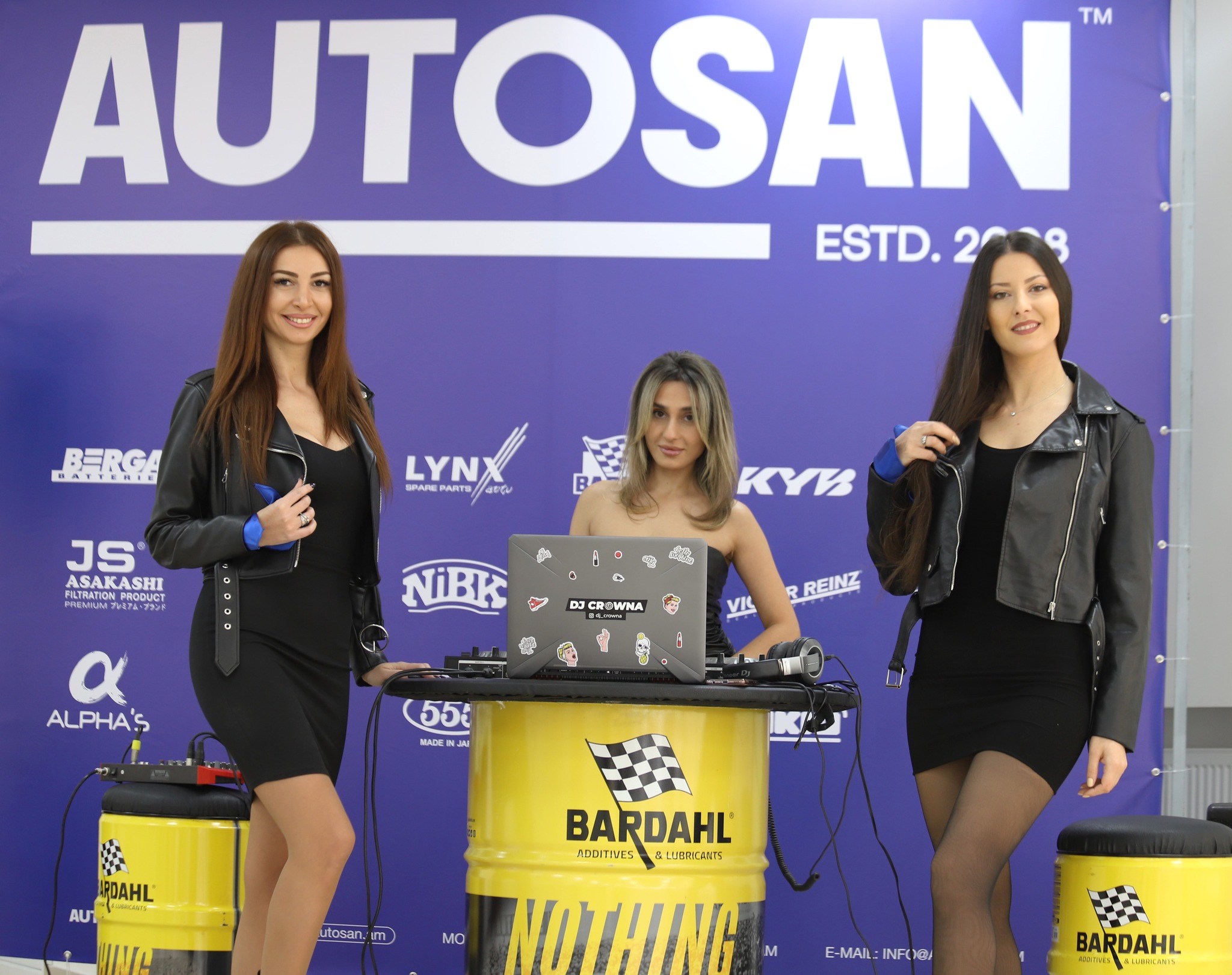 AUTOSAN Facebook ad: ԱՎՏՈՍԱՆ: Բարձրակարգ ավտոպահեստամասեր, յուղեր, մարտկոցներ և…