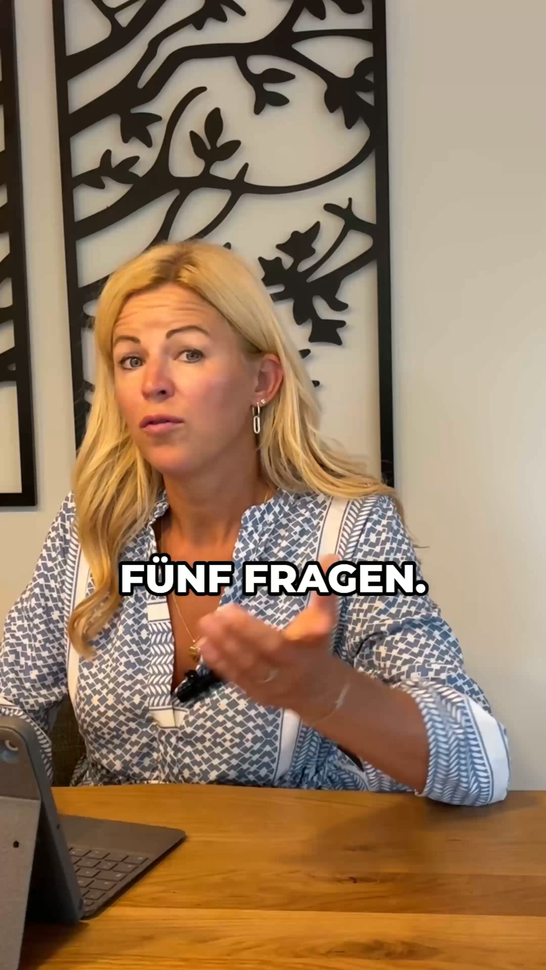 Linda Dornau - Assistiere dich frei Facebook ad: Der VA-Verdienstcheck
