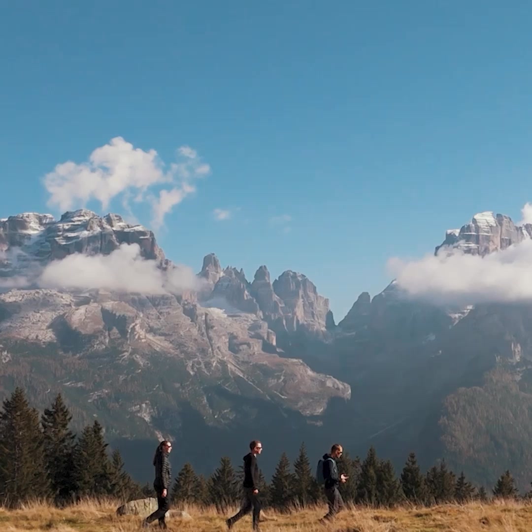 Jacada Travel Facebook ad: Adventures in the great outdoors