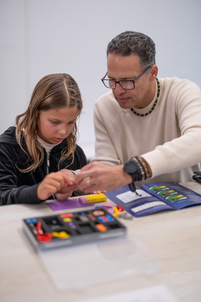 SparkBlocks Facebook ad: STEM That Clicks With Your Bricks
