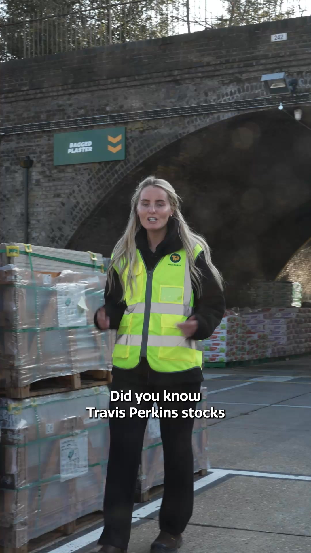 Travis Perkins Facebook ad: Explore the Porcelain Paving Range