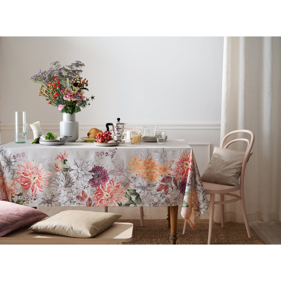 Wayfair Facebook ad: Bring your vision to life