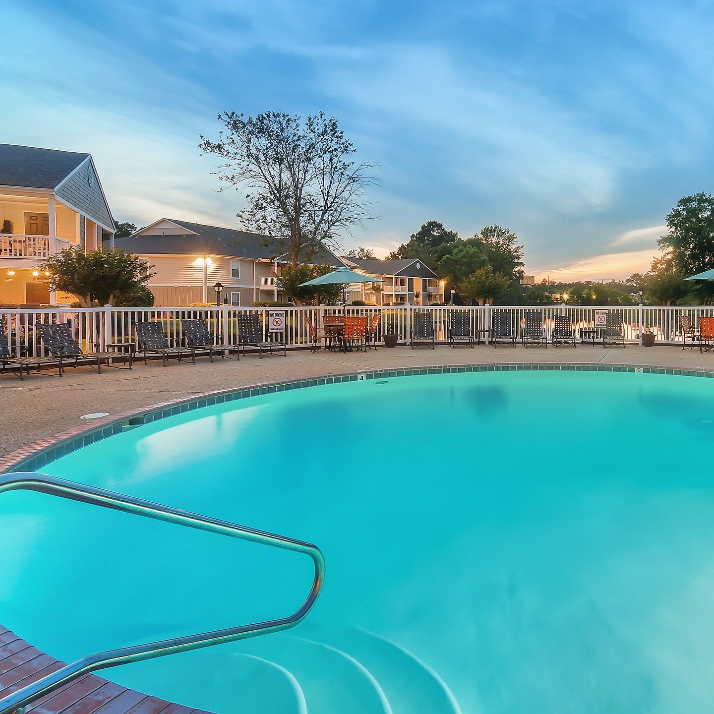The Pointe Apartment Homes Facebook ad