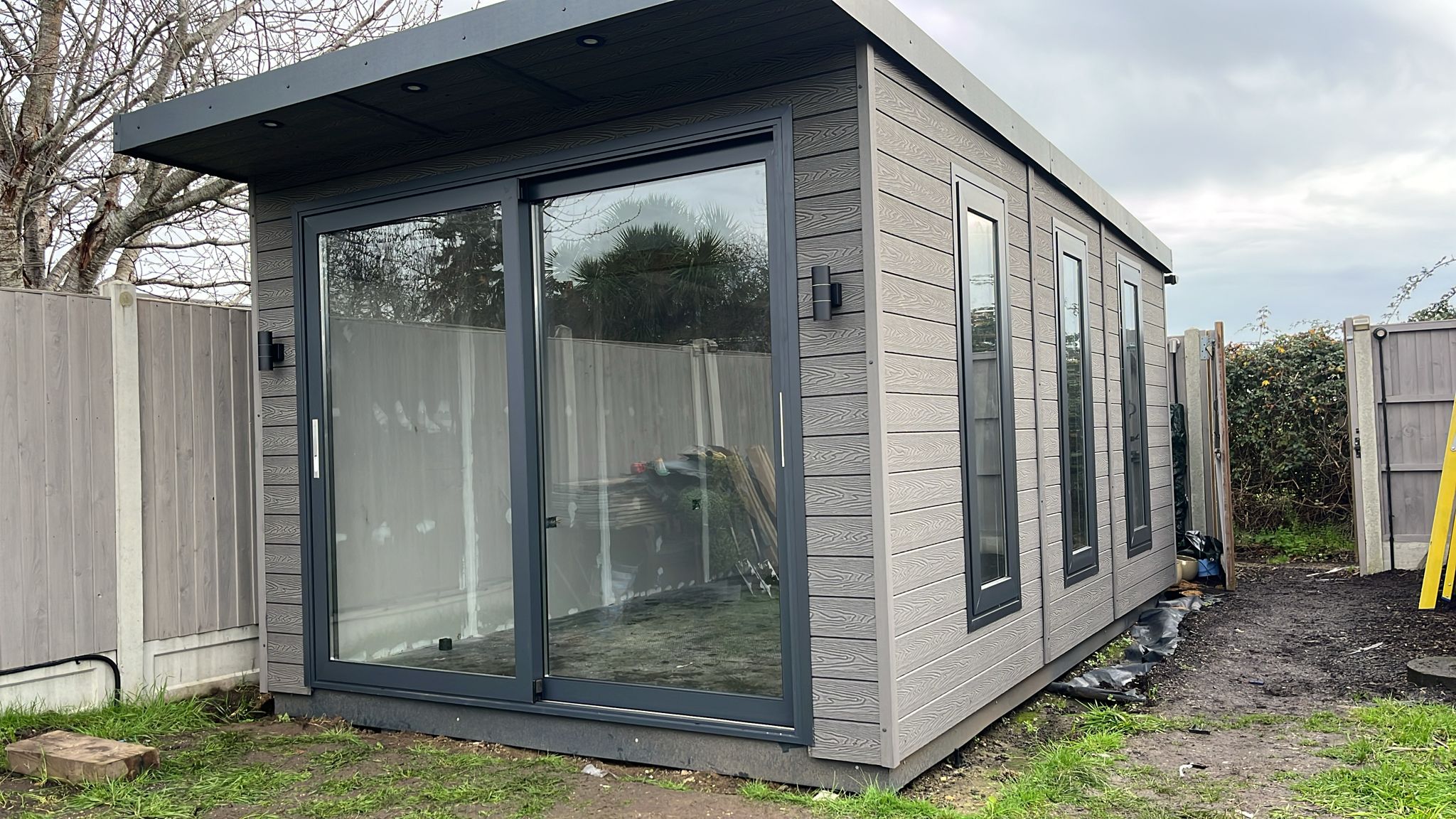 Only Sheds and Summer Houses Facebook ad