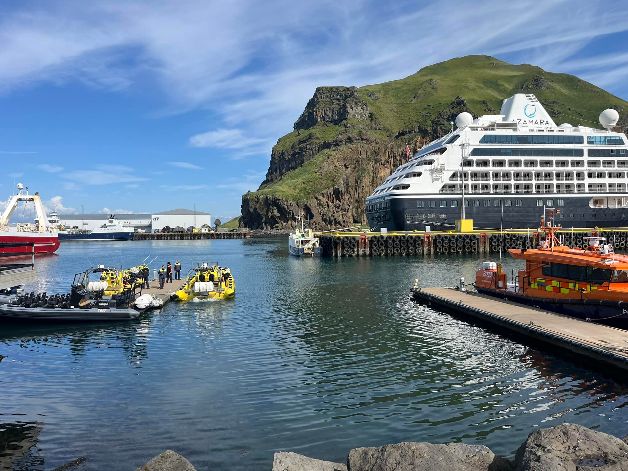 Reykjavik Private Tours Facebook ad: Cruise Stop in Reykjavík?