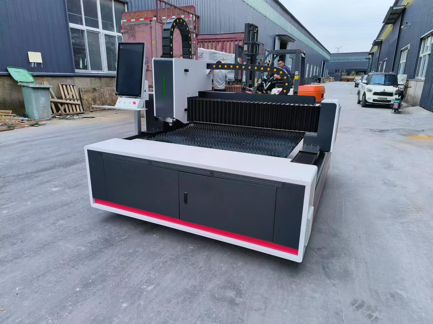Vương Laser - CNC Facebook ad: VƯƠNG LASER, GIẢI PHÁP CÔNG NGHỆ LASER TOÀN…
