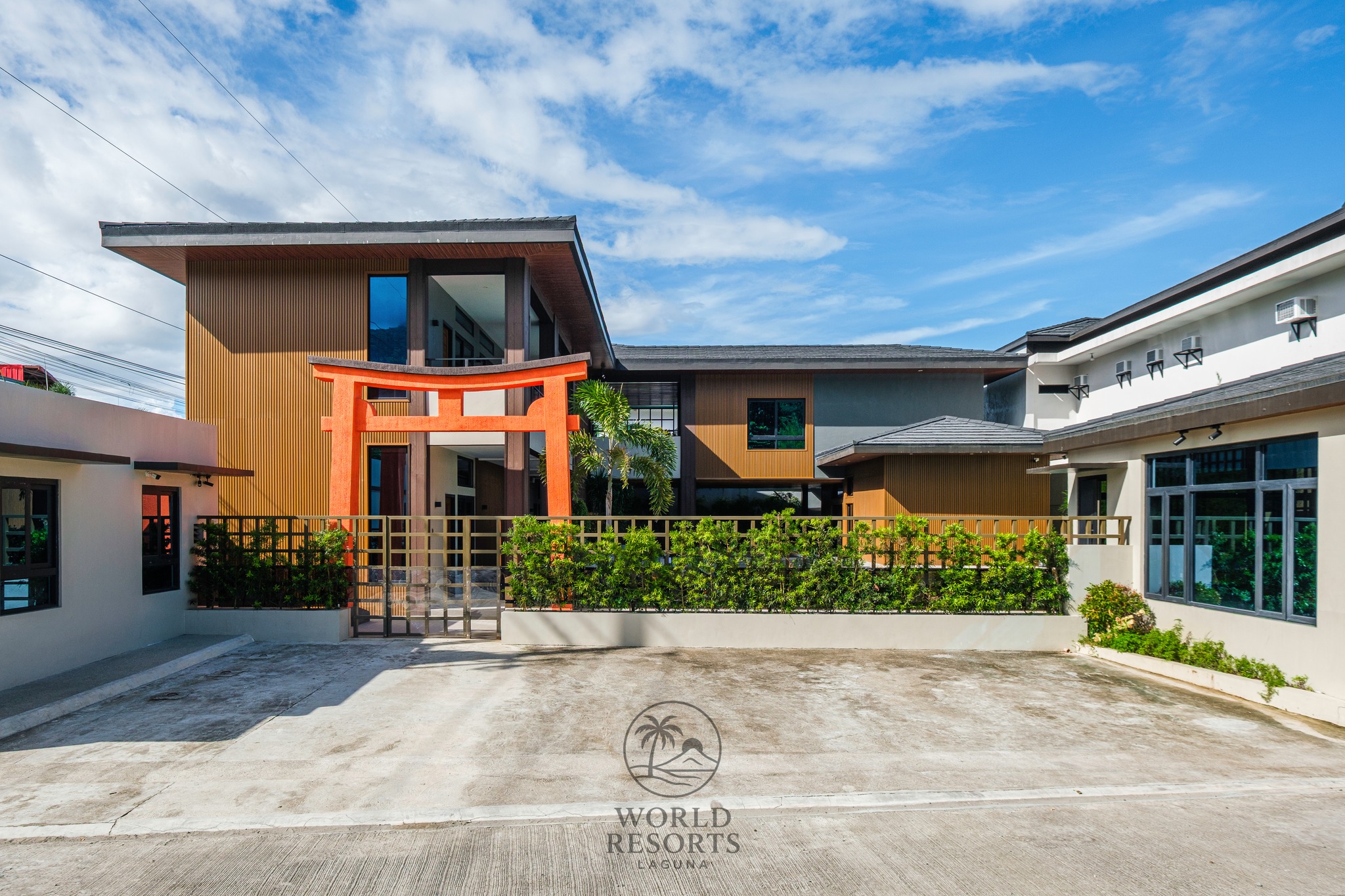 World Resorts Laguna Facebook ad: Escape the city.