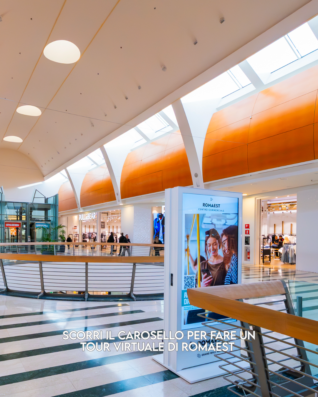 Centro Commerciale ROMAEST Facebook ad: A Roma c'è un posto dove shopping, buon…