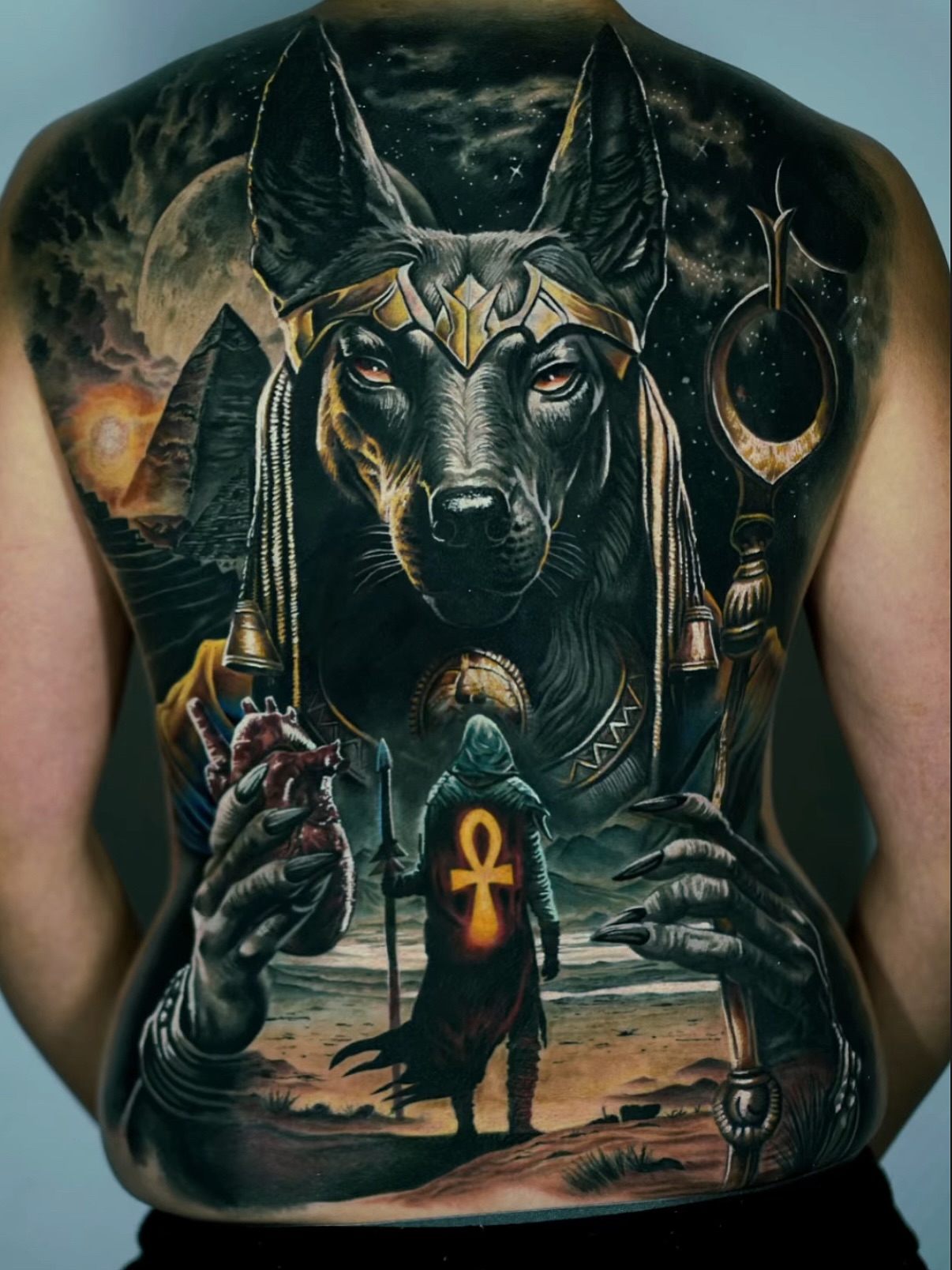DARK GREY Tattoostudio Essen Facebook ad: Tattoos sind mehr als eine Dienstleistung