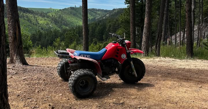 SWAMP OUTLAW Facebook ad: Want to build cool stuff?