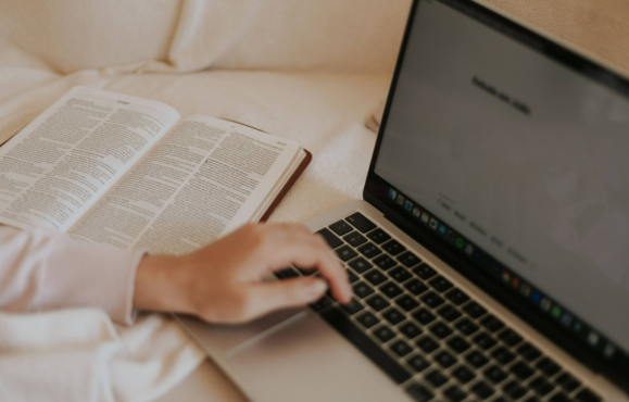 Saintly Path Facebook ad: Why Most Christians Stay Stuck