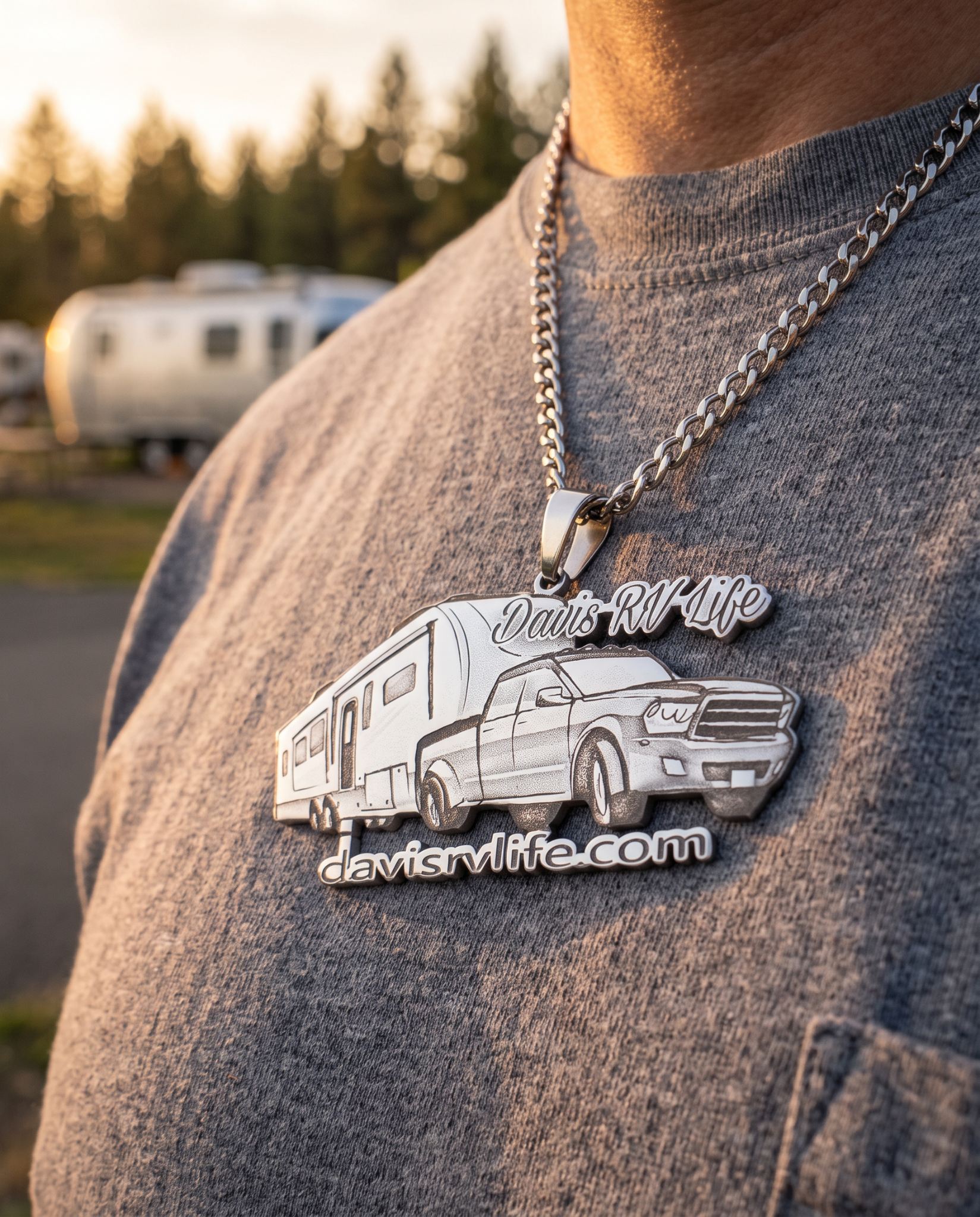 Pendantify Facebook ad: Your Logo on a Necklace