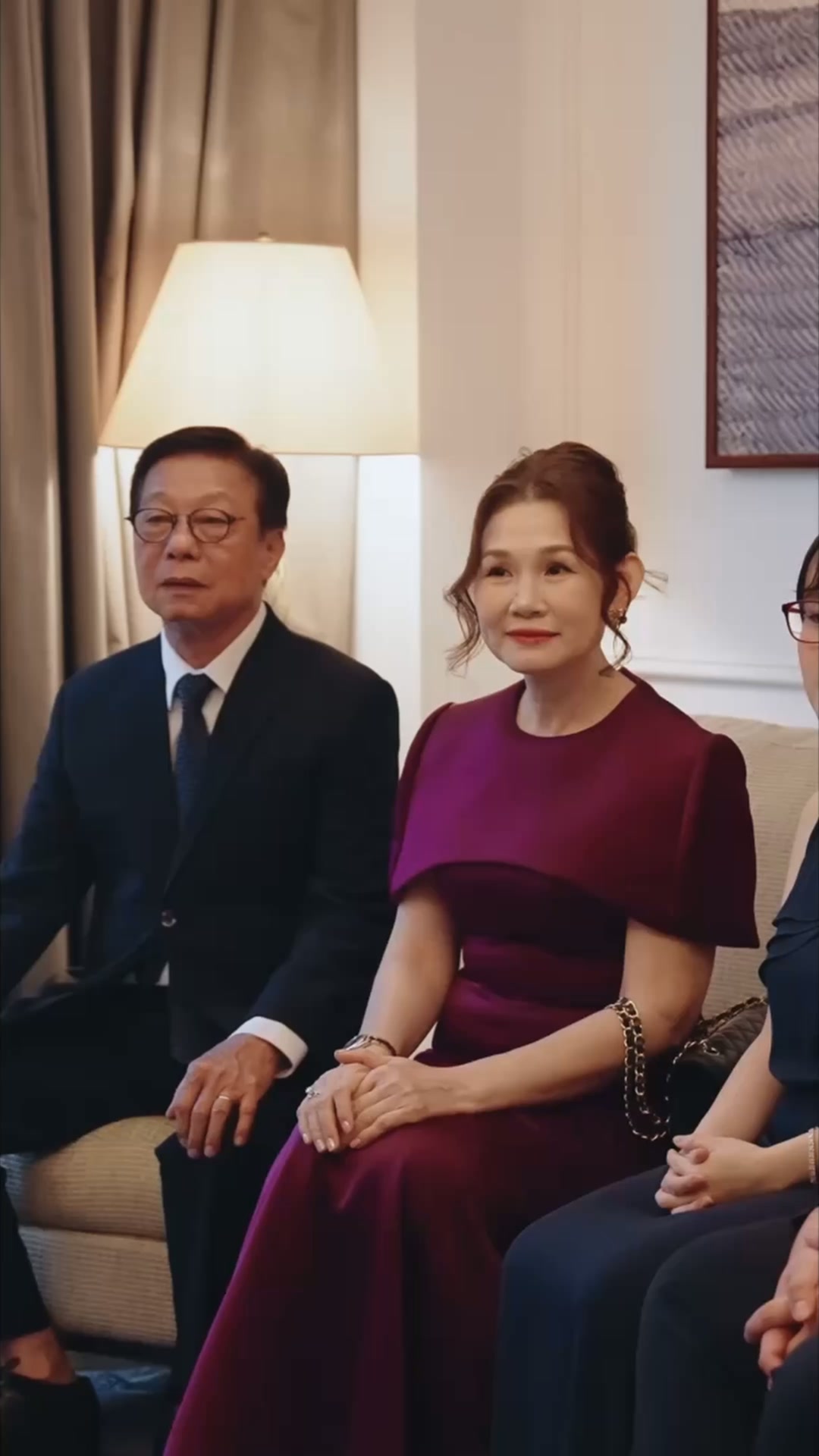 Meii Wedding Film HCM - Phóng sự cưới Facebook ad: Hóa ra, khoảng cách từ lúc nắm tay…