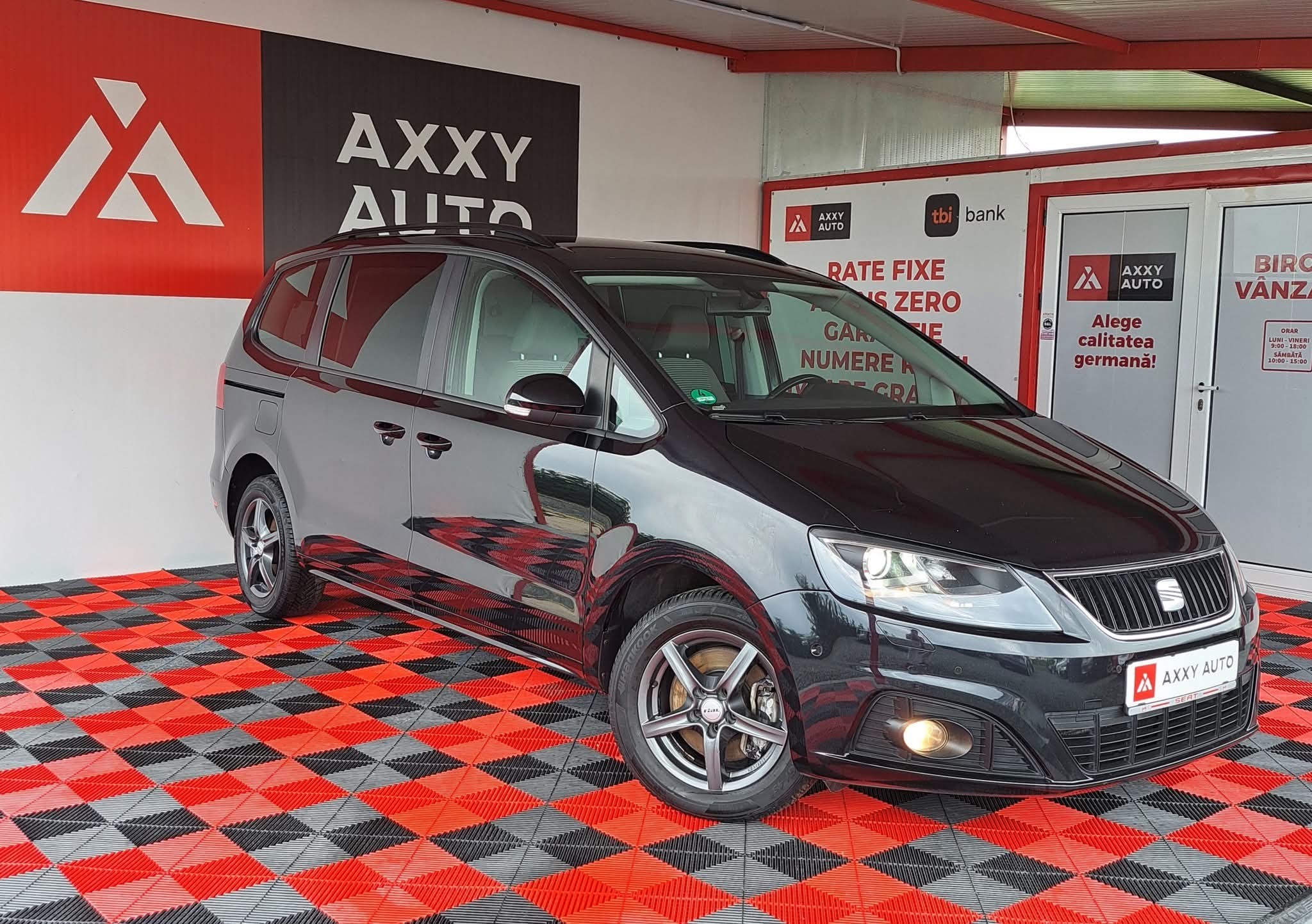 Axxy Auto Arad Facebook ad: SEAT ALHAMBRA 7 LOCURI