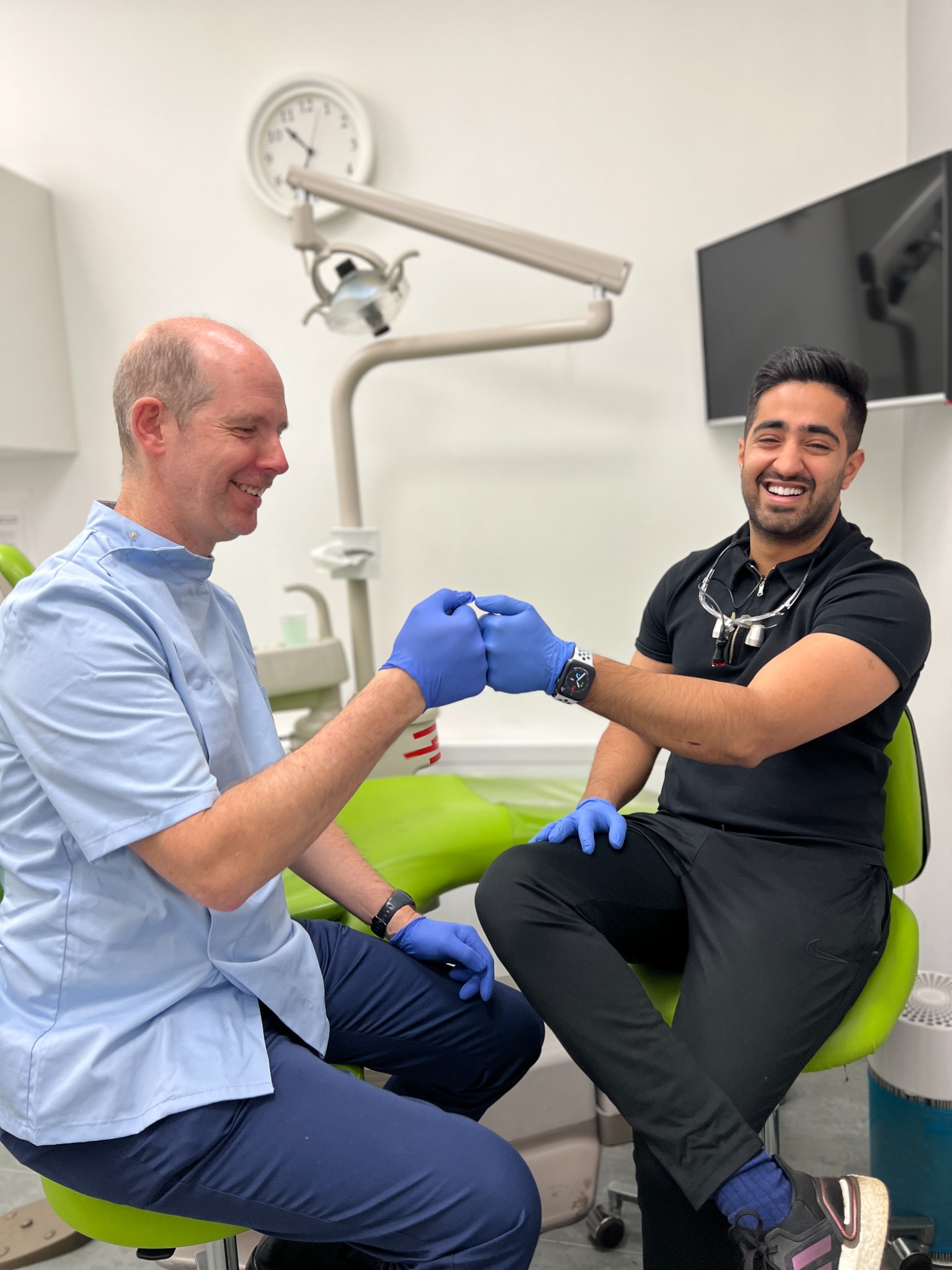 Sevenoaks Dental & Implant Centre Facebook ad: FREE Invisalign & Smile Makeover Open Day Consultation