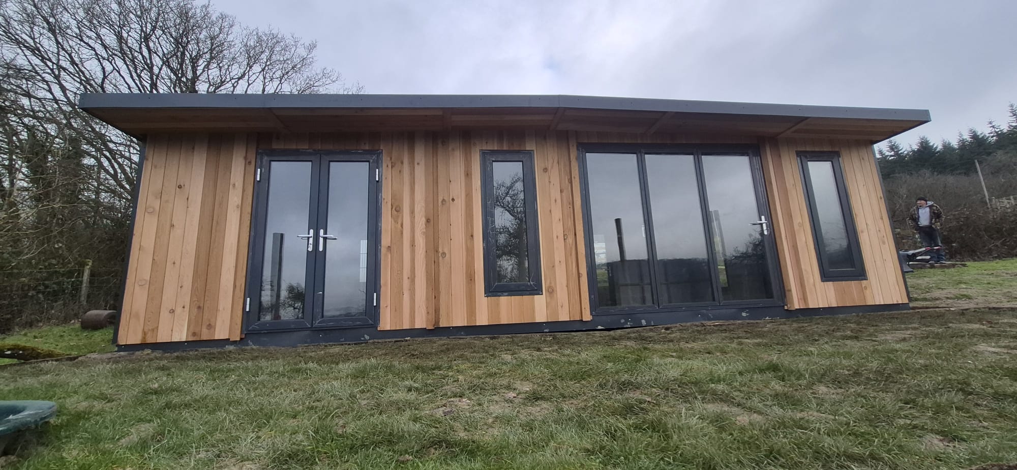 Only Sheds and Summer Houses Facebook ad