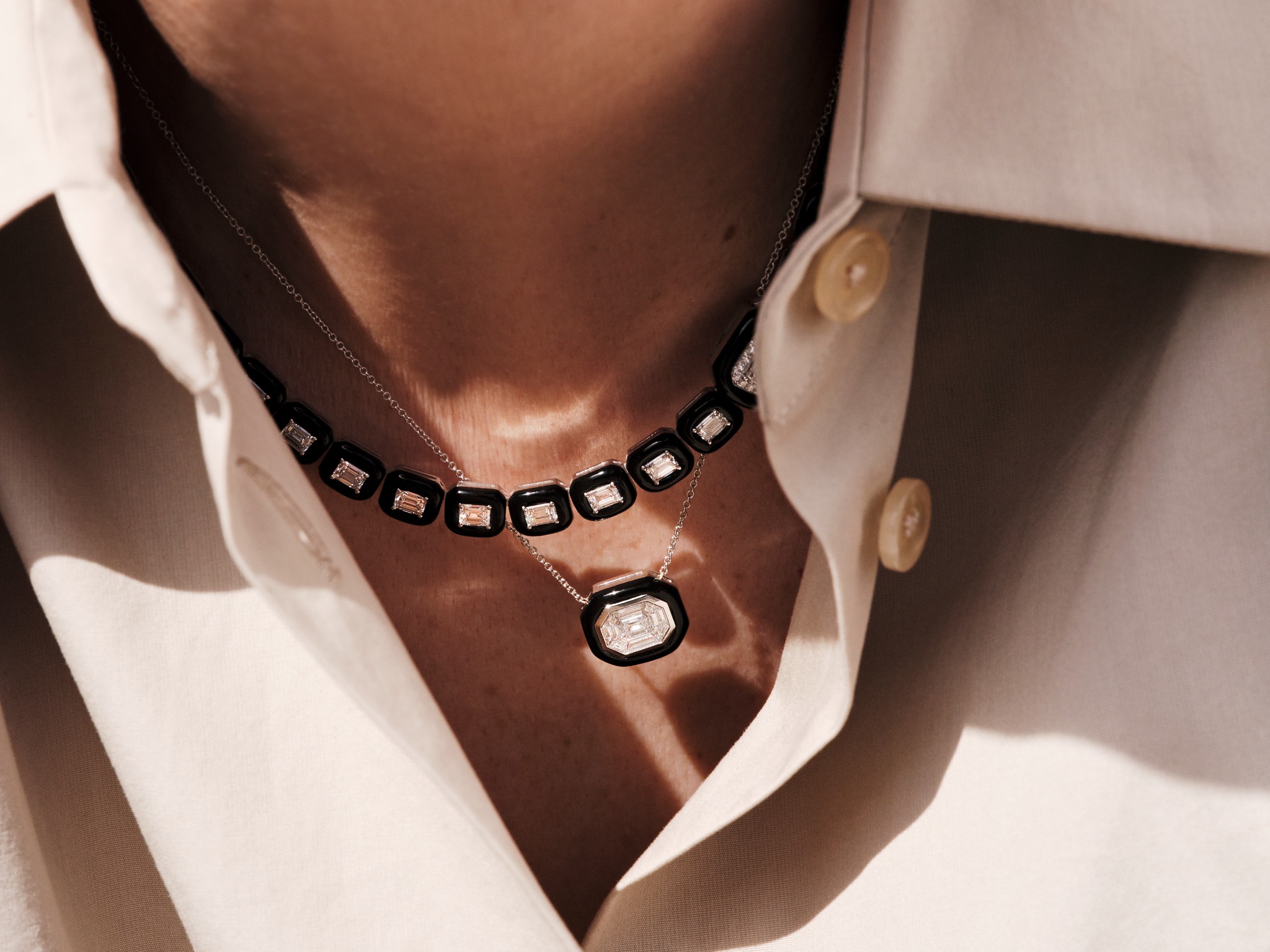 Nikos Koulis Facebook ad: The celebrated Greek Fine Jewelry Maison.