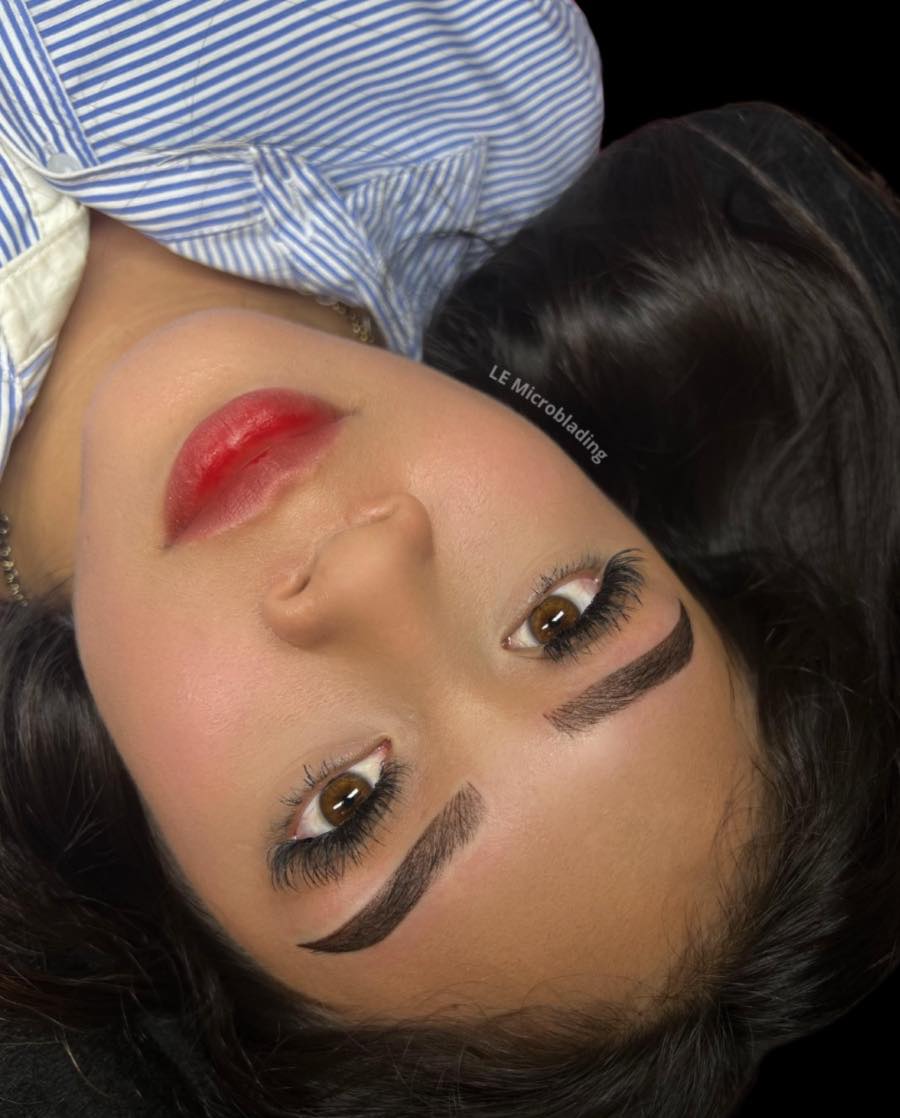 LE Microblading Facebook ad: Ceja Híbrida (Microshading)