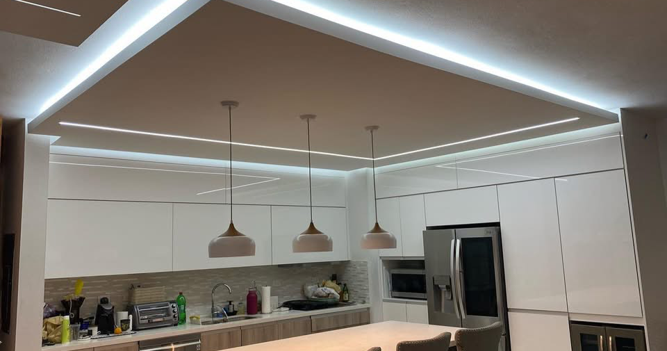 Quality Gypsum PR Facebook ad: Fascias, TV Units, techos corridos, PVC y más.