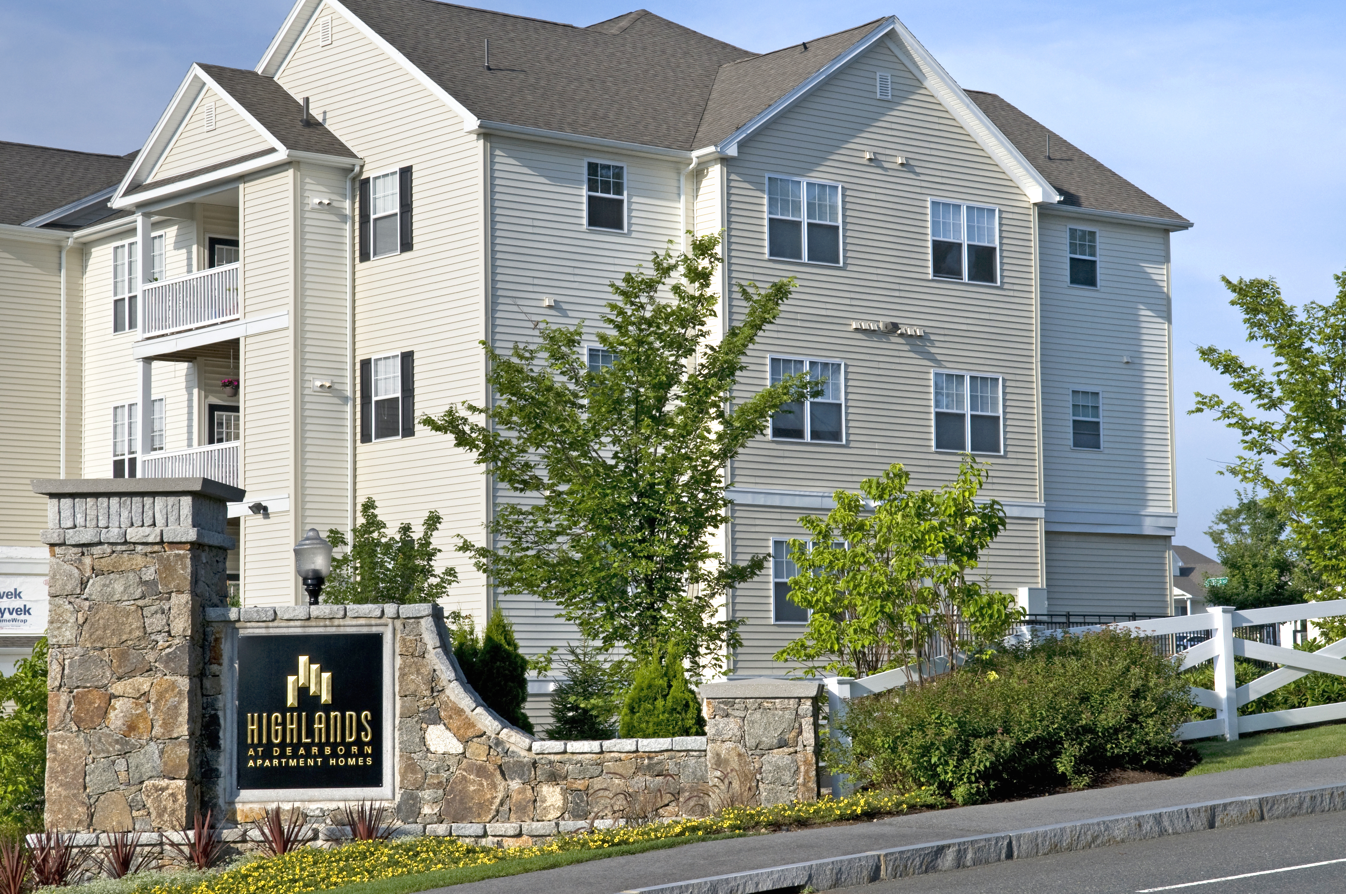 Highlands at Dearborn Apartments Facebook ad from Jun 10, 2026