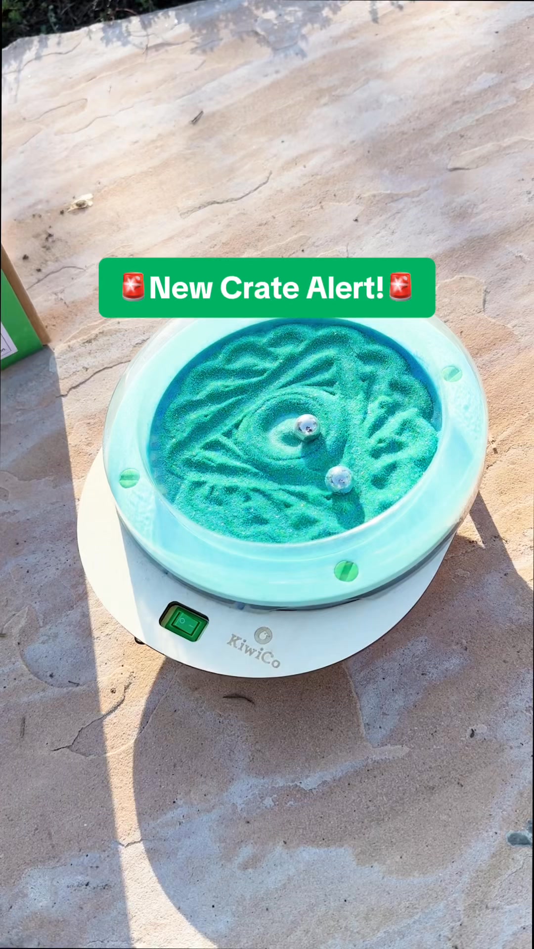 KiwiCo Facebook ad: NEW Spinning Sand Garden