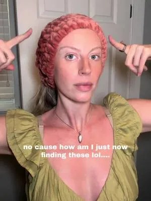 Kitsch Facebook ad: The Spa Headband Everyone Owns