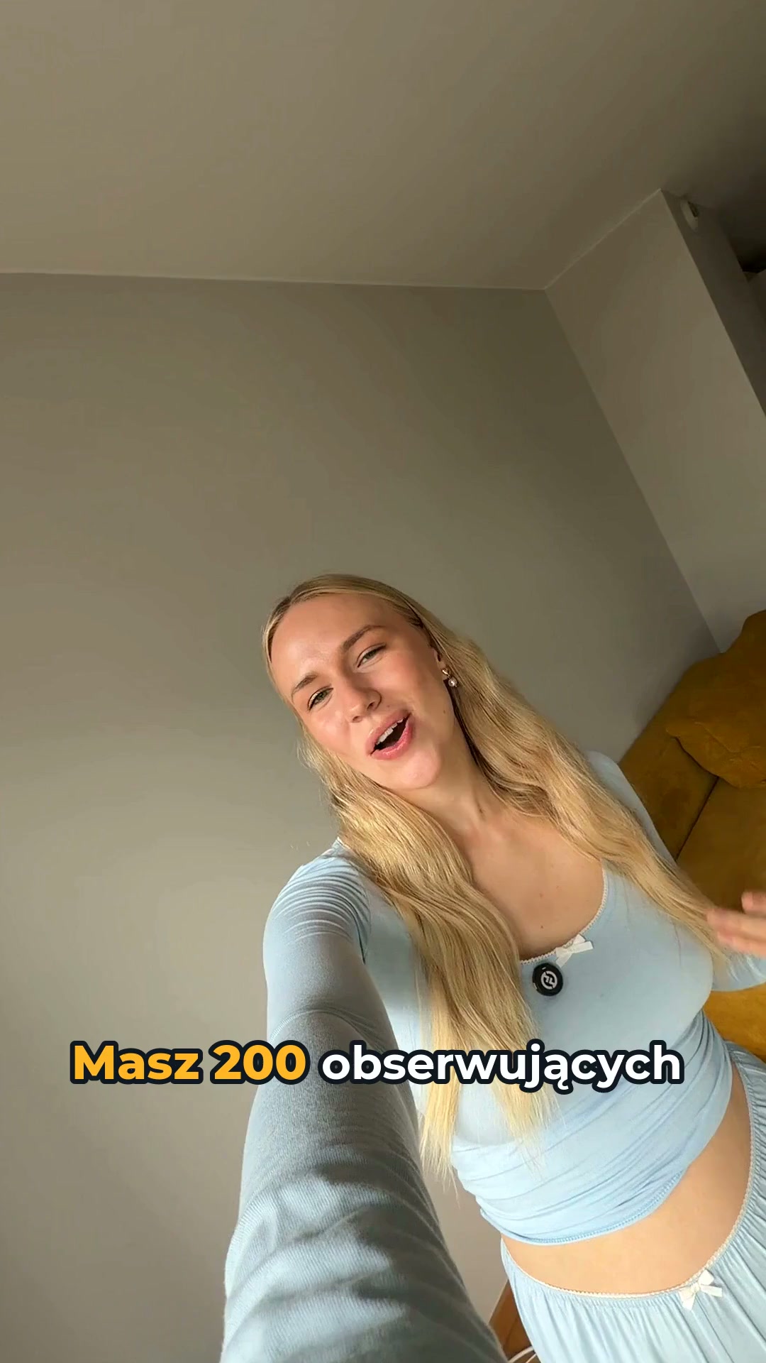 Weronika Uszko Facebook ad: 3-dniowy mini-kurs online o UGC